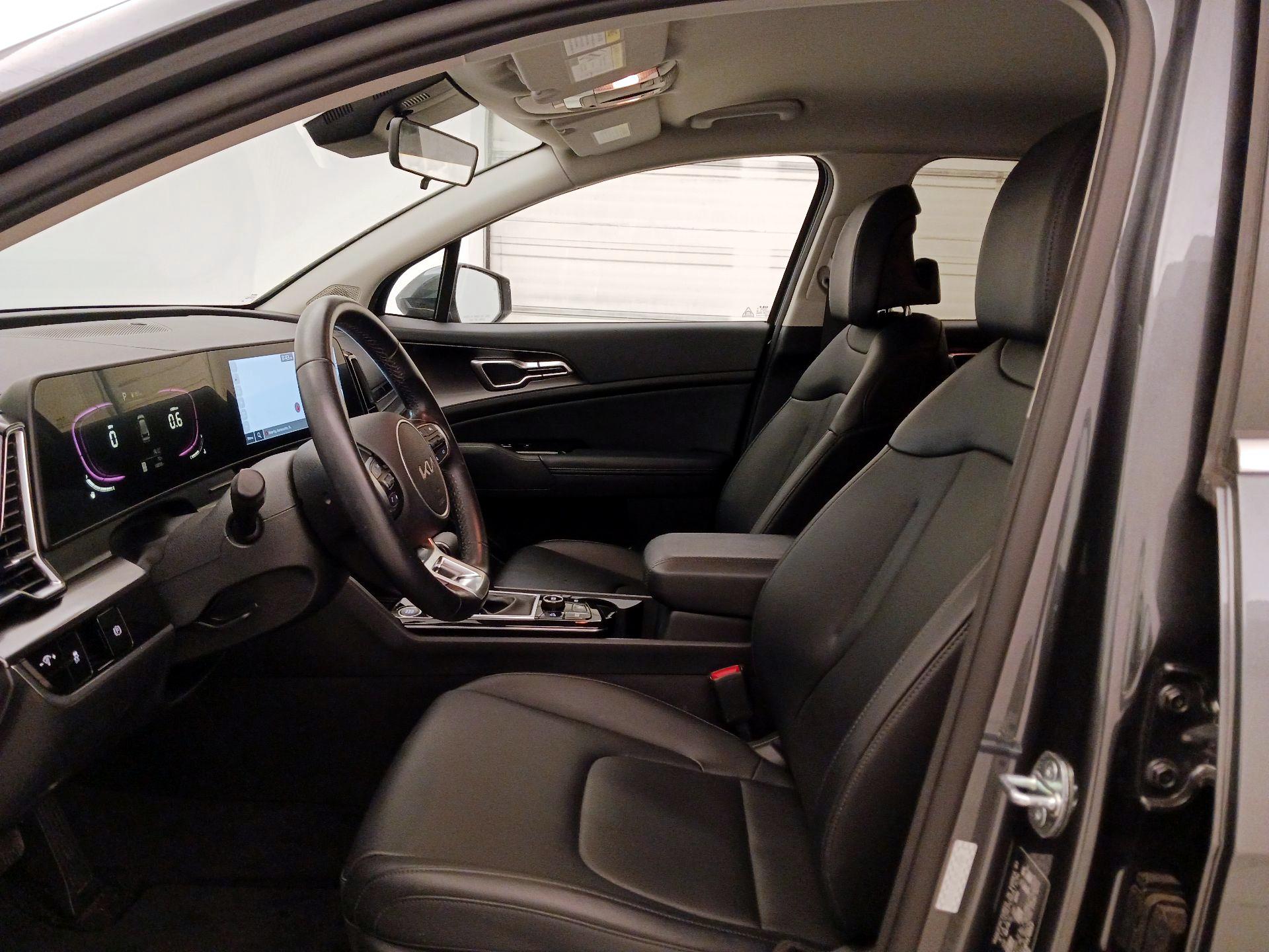 Thumbnail: 2023 Kia Sportage - 9