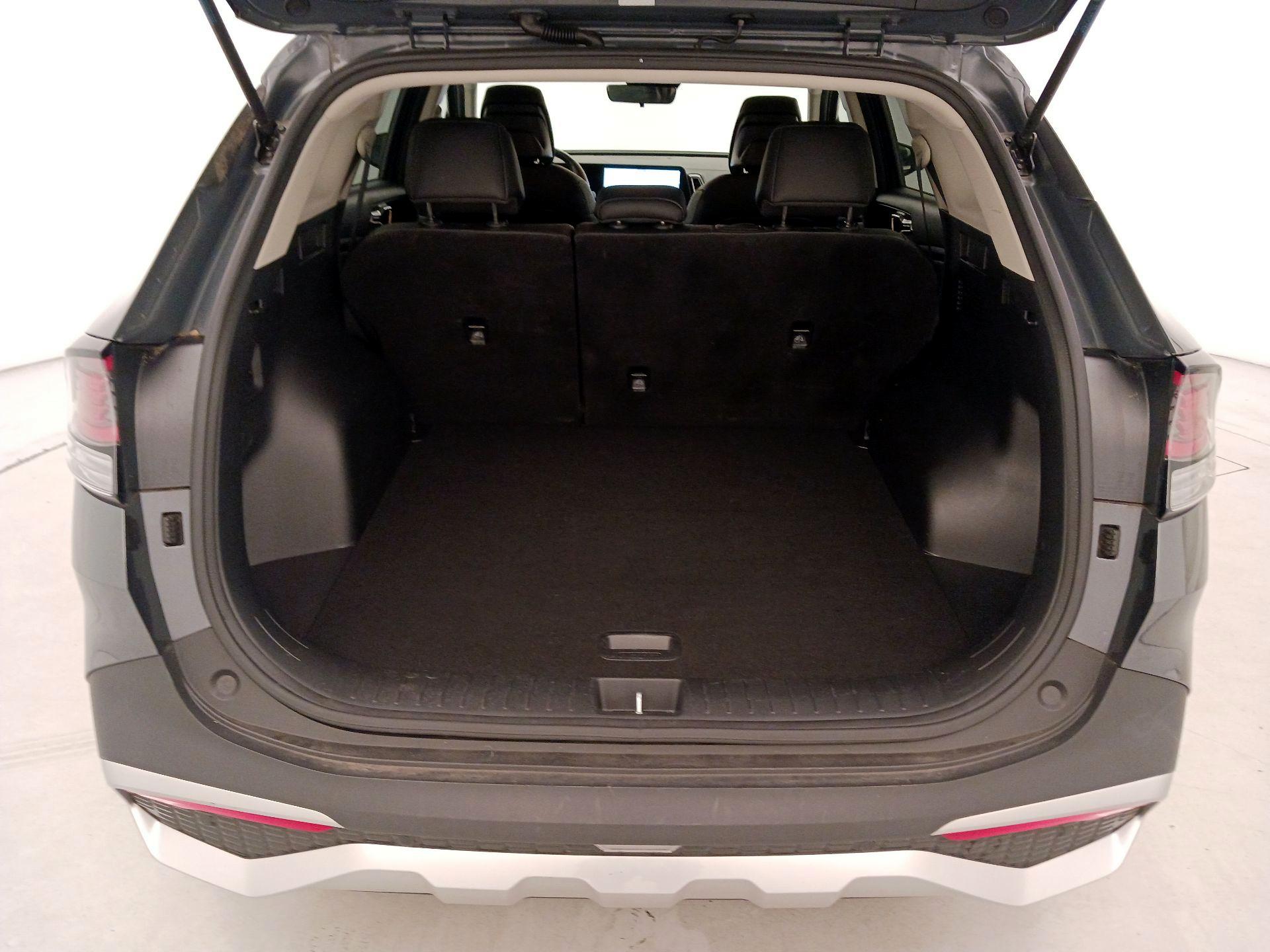 Thumbnail: 2023 Kia Sportage - 19