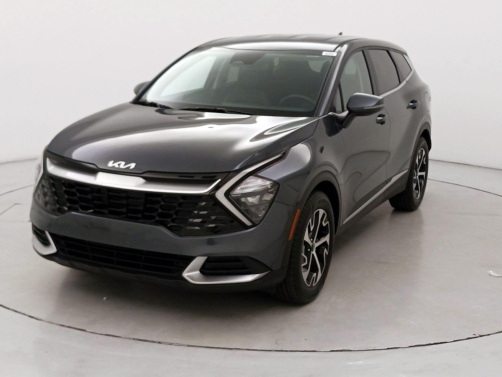 Thumbnail: 2023 Kia Sportage - 3
