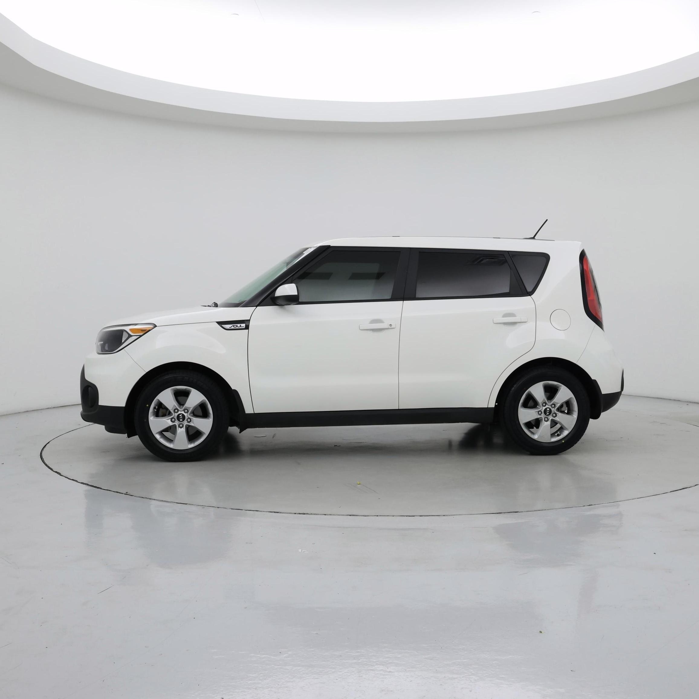 Thumbnail: 2019 Kia Soul - 3
