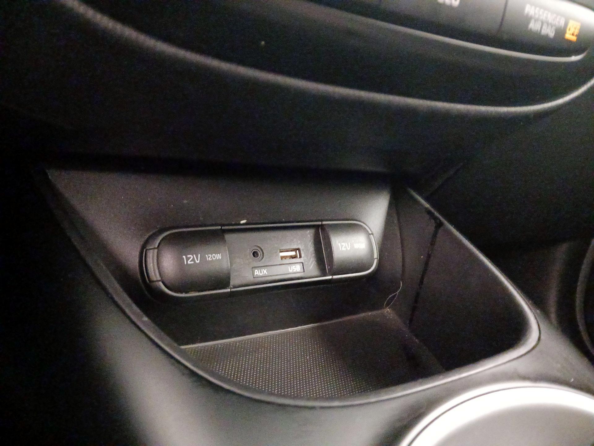 Thumbnail: 2016 Kia Soul - 17