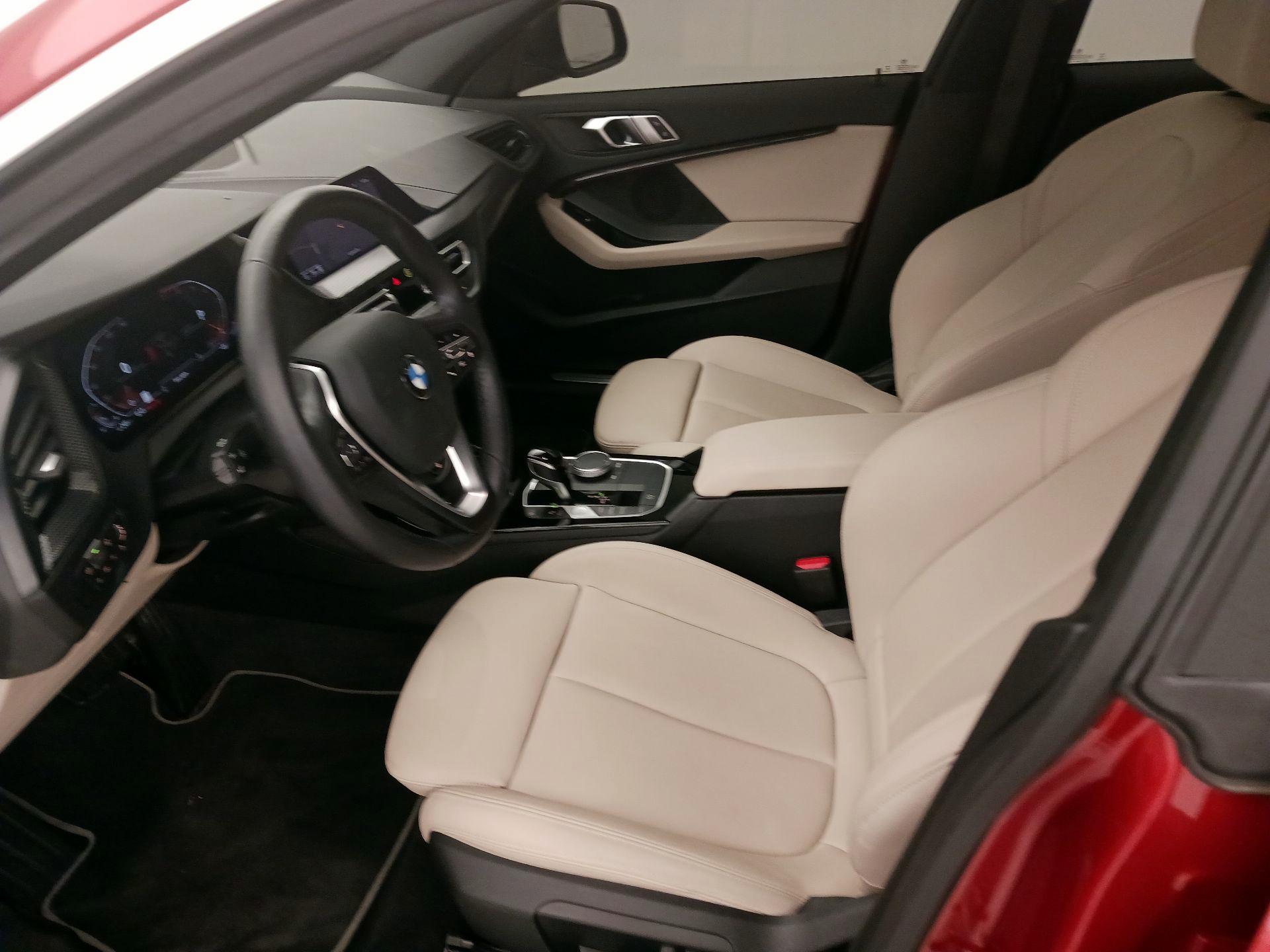 Thumbnail: 2023 BMW 2 Series - 11
