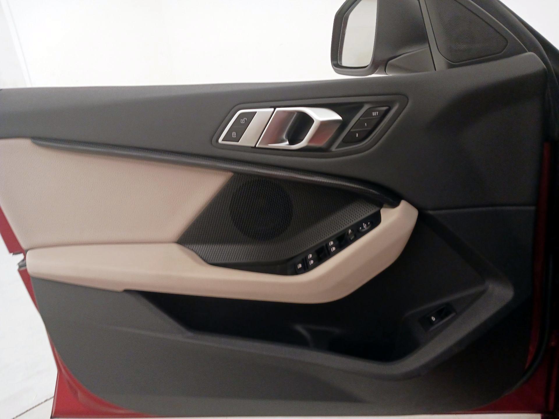 Thumbnail: 2023 BMW 2 Series - 12