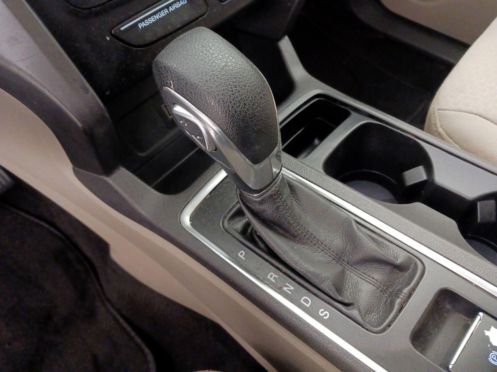 Thumbnail: 2018 Ford Escape - 16