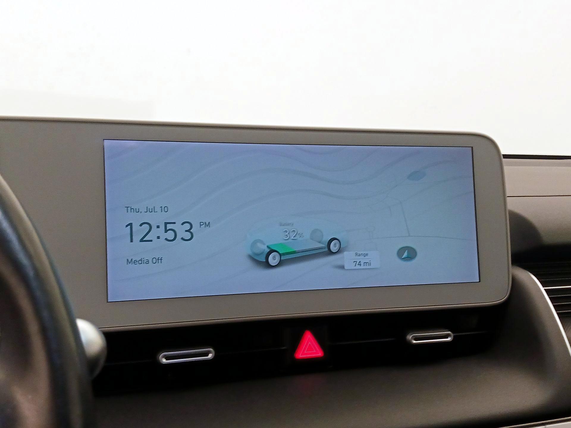 Thumbnail: 2022 Hyundai Ioniq 5 - 16