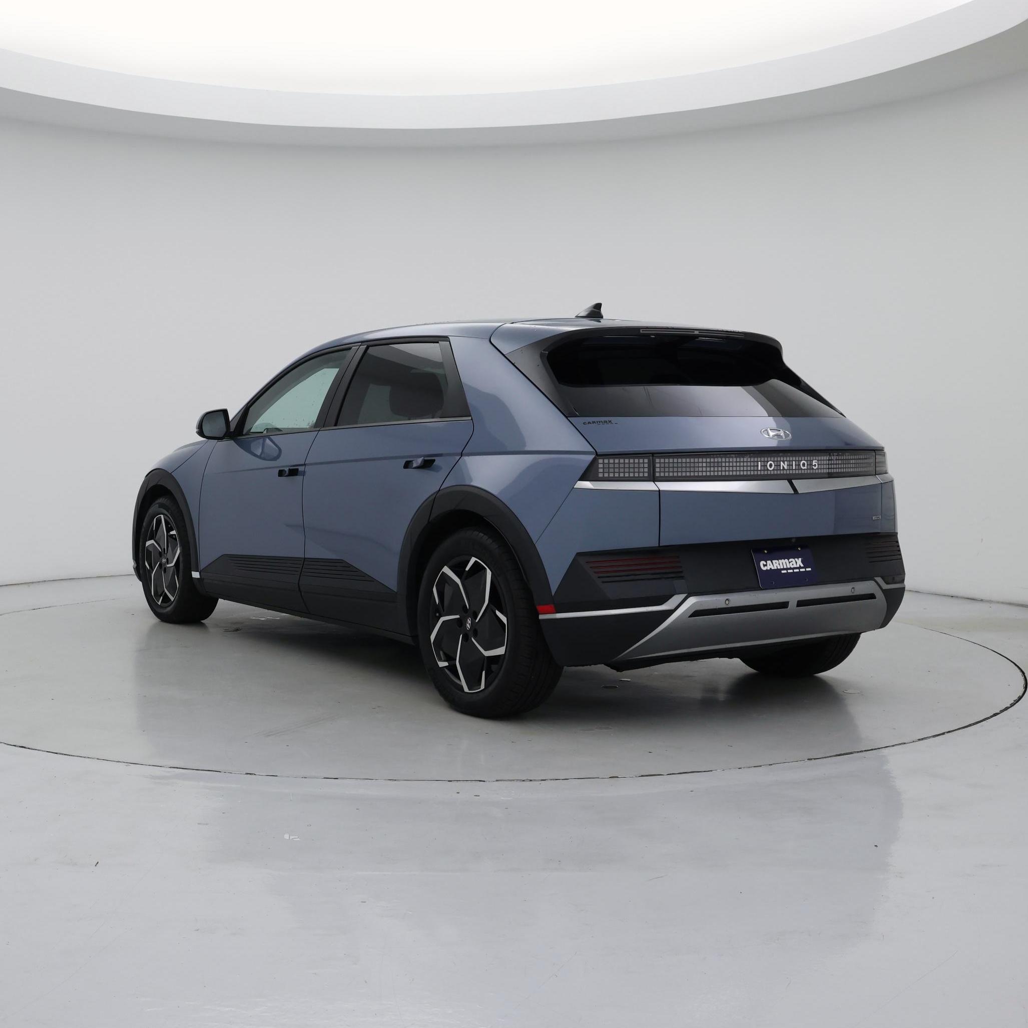 Thumbnail: 2022 Hyundai Ioniq 5 - 2