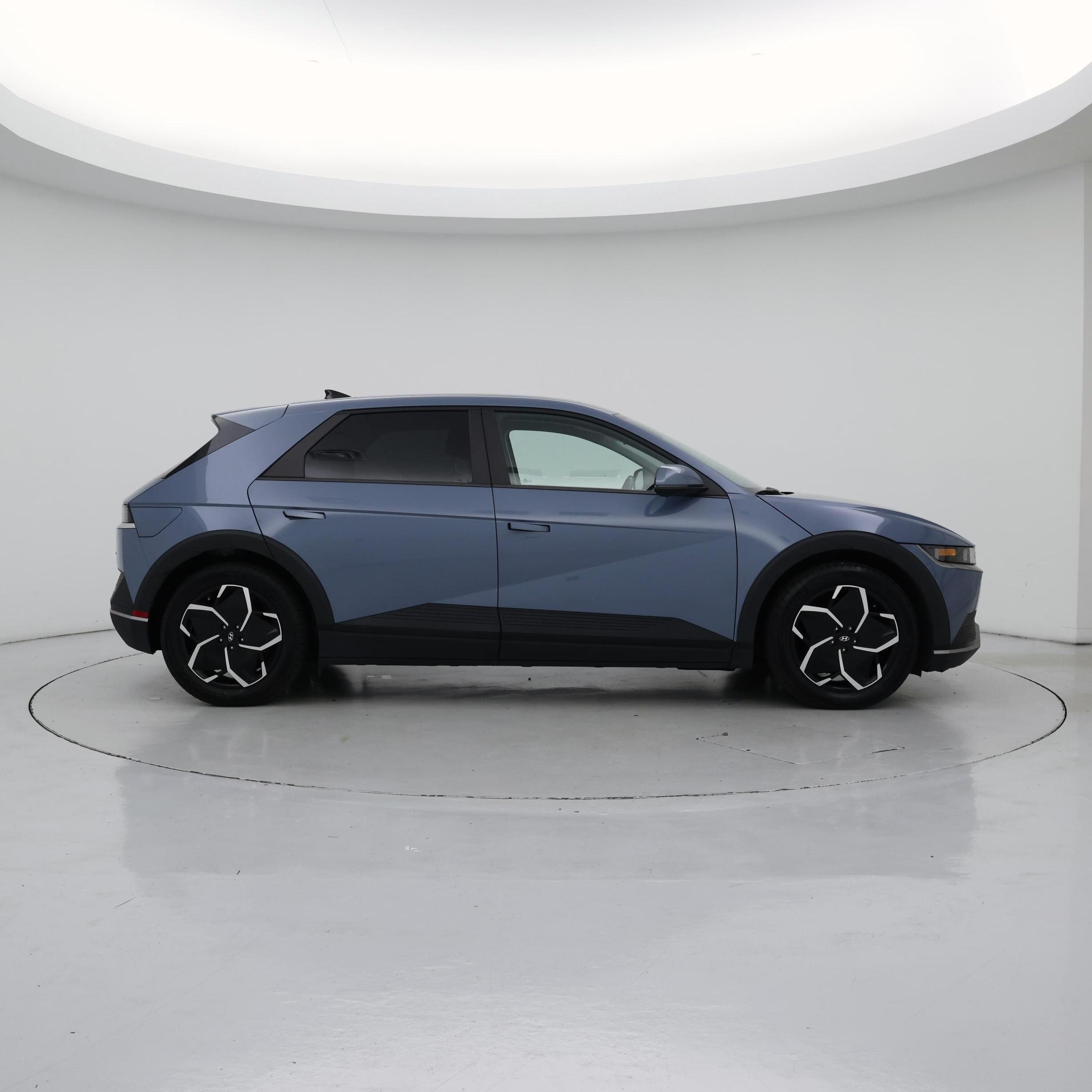 Thumbnail: 2022 Hyundai Ioniq 5 - 7