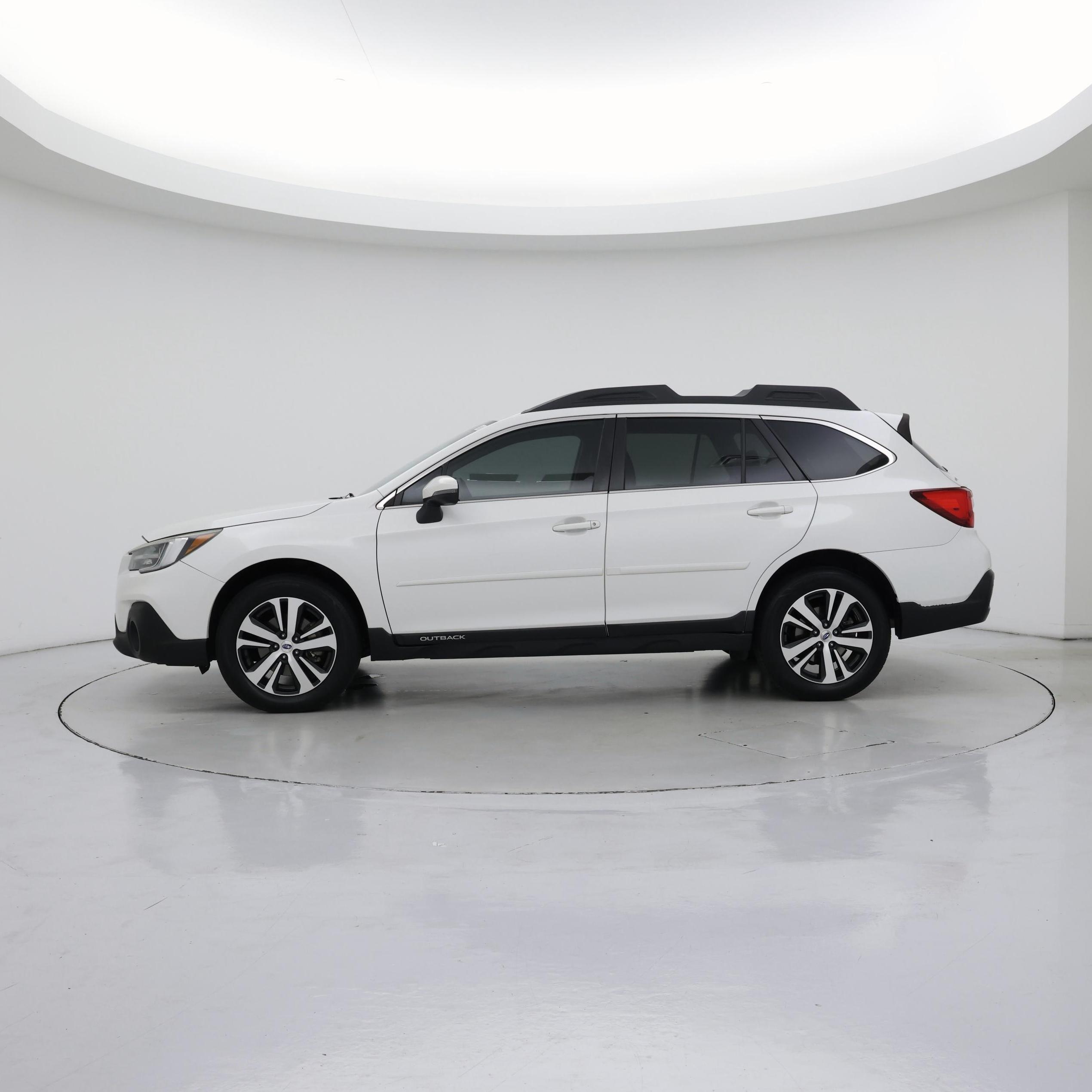 Thumbnail: 2019 Subaru Outback - 3