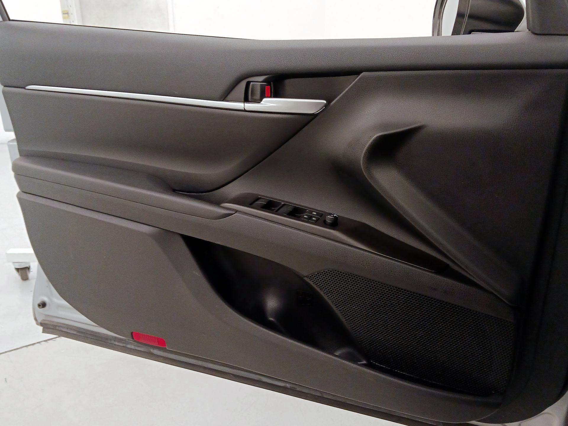 Thumbnail: 2024 Toyota Camry - 12