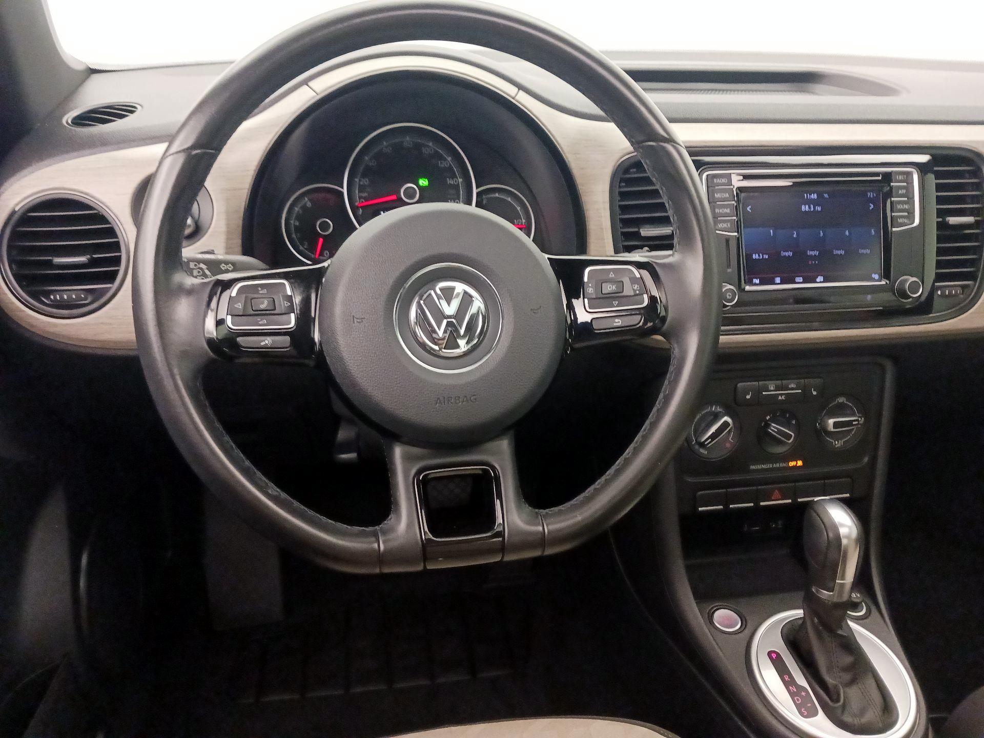 Thumbnail: 2018 Volkswagen Beetle - 10