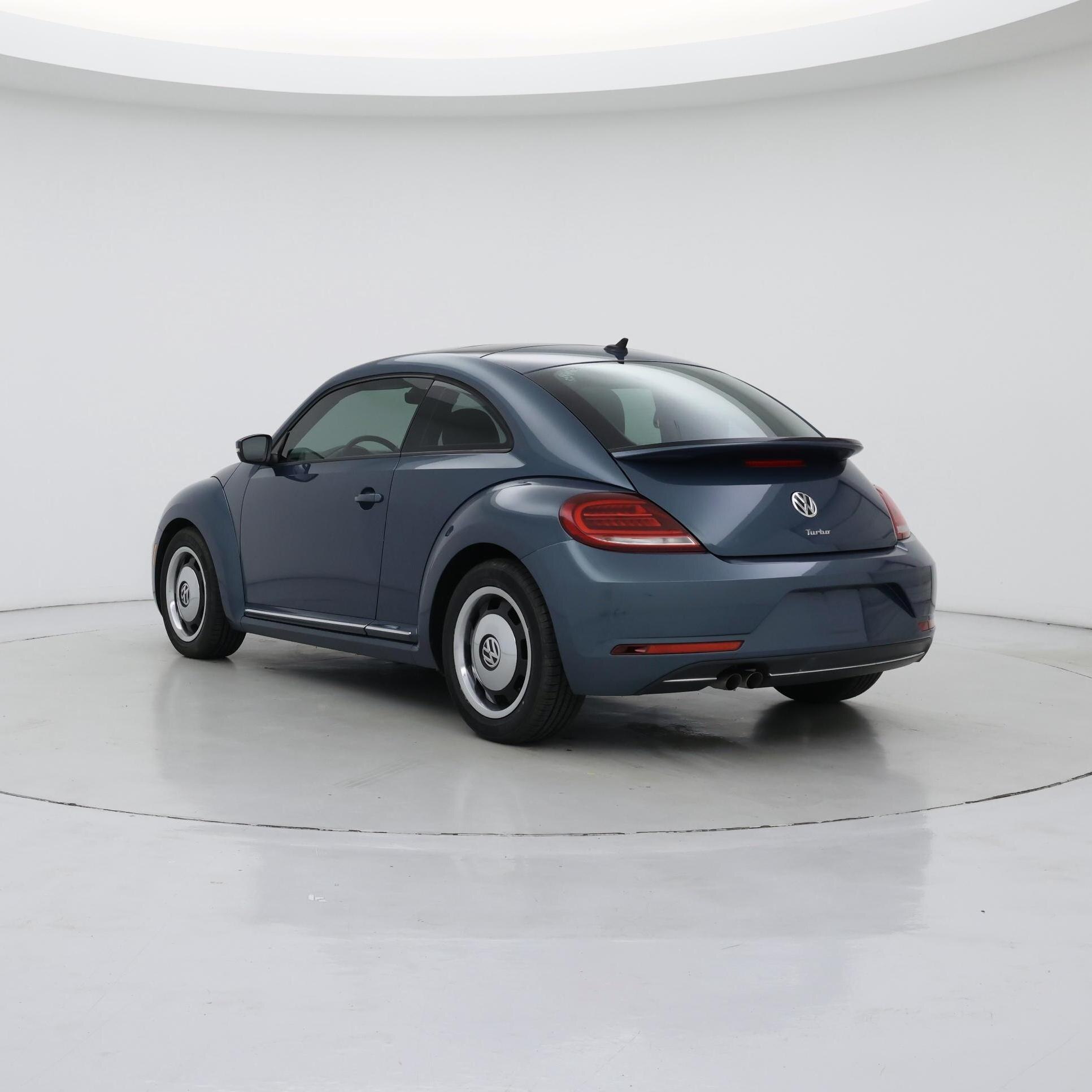 Thumbnail: 2018 Volkswagen Beetle - 2