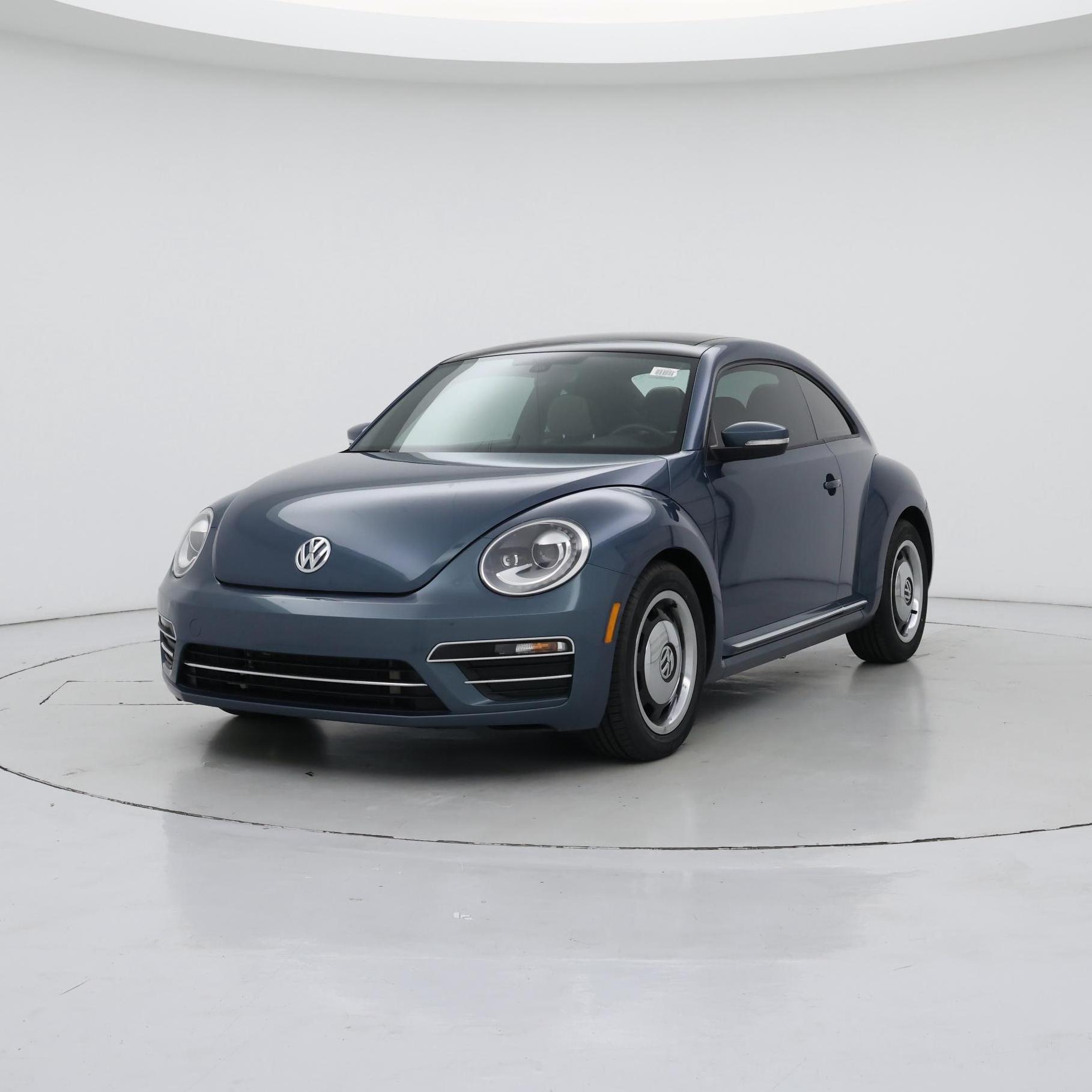Thumbnail: 2018 Volkswagen Beetle - 4