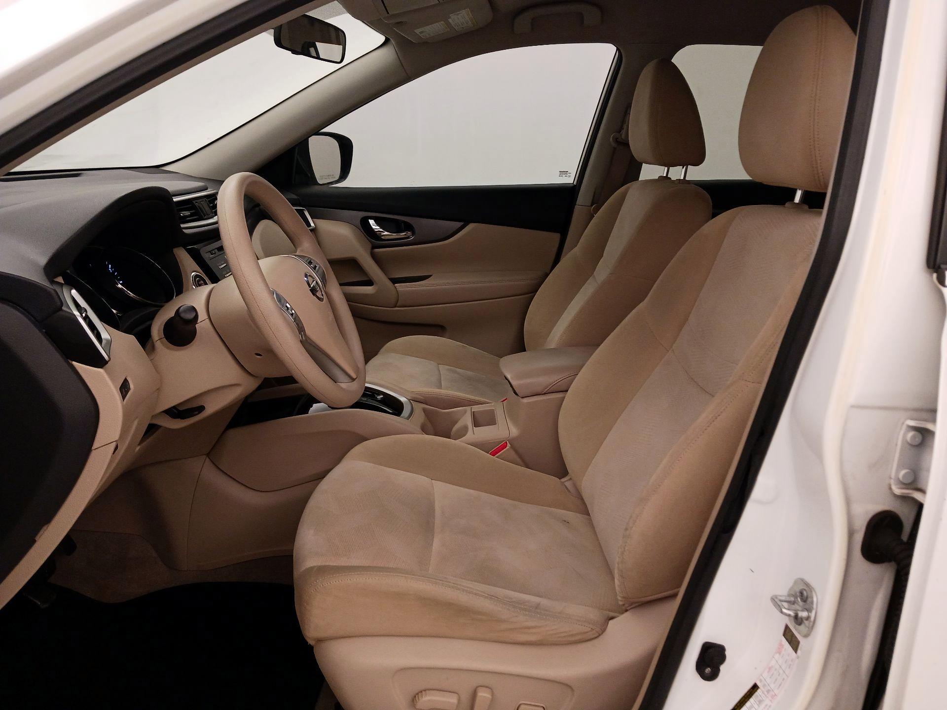 Thumbnail: 2015 Nissan Rogue - 11