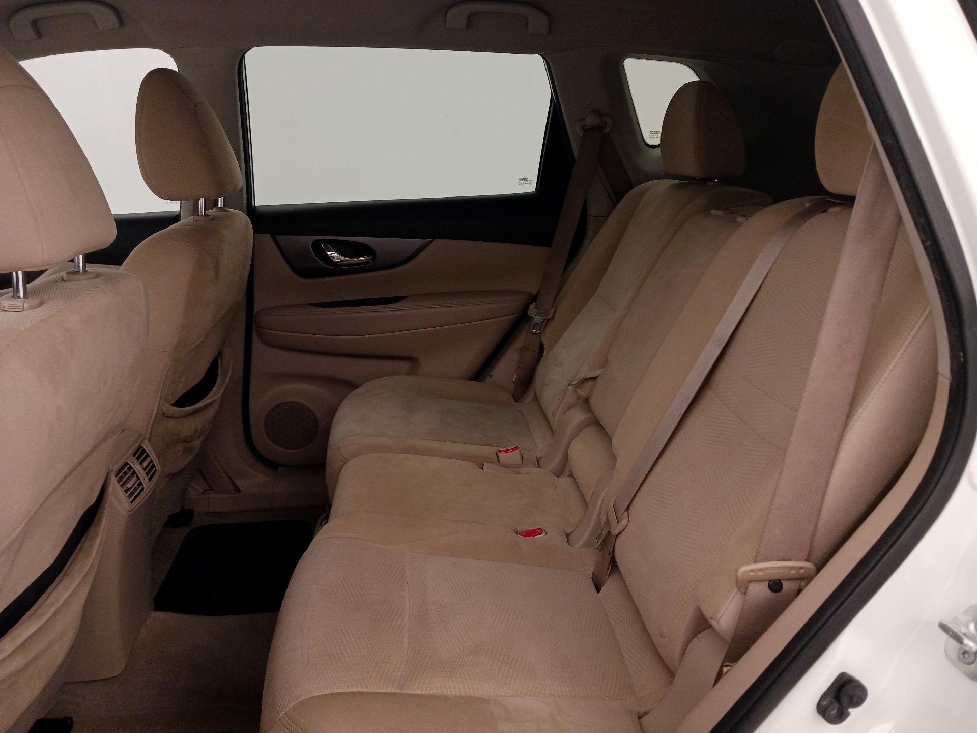 Thumbnail: 2015 Nissan Rogue - 19