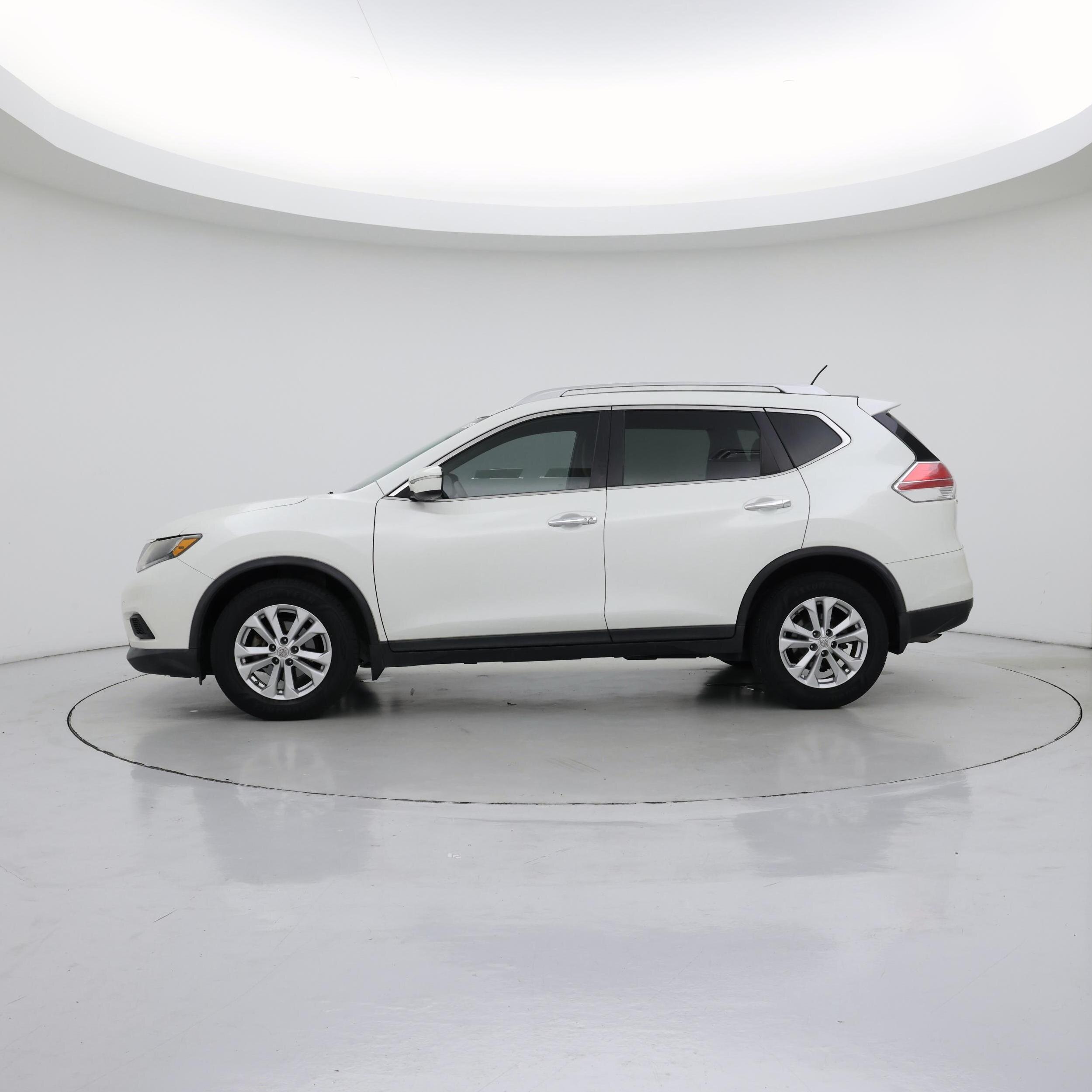 Thumbnail: 2015 Nissan Rogue - 3