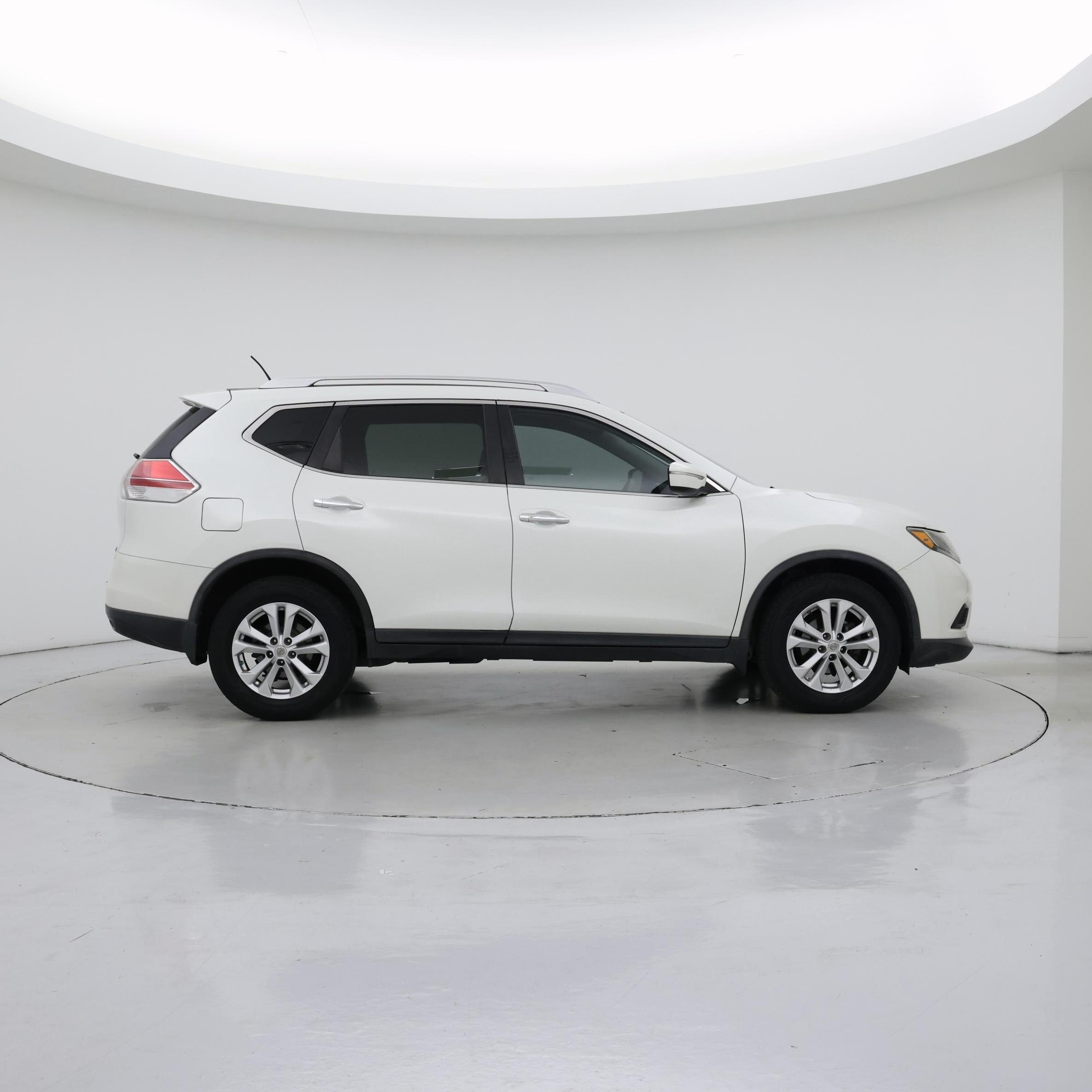 Thumbnail: 2015 Nissan Rogue - 7