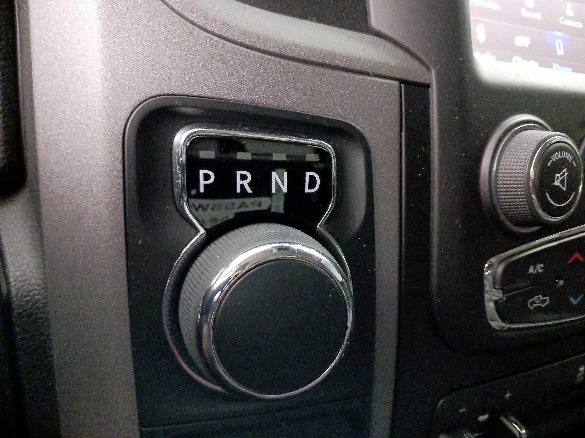 Thumbnail: 2021 RAM 1500 Classic - 17