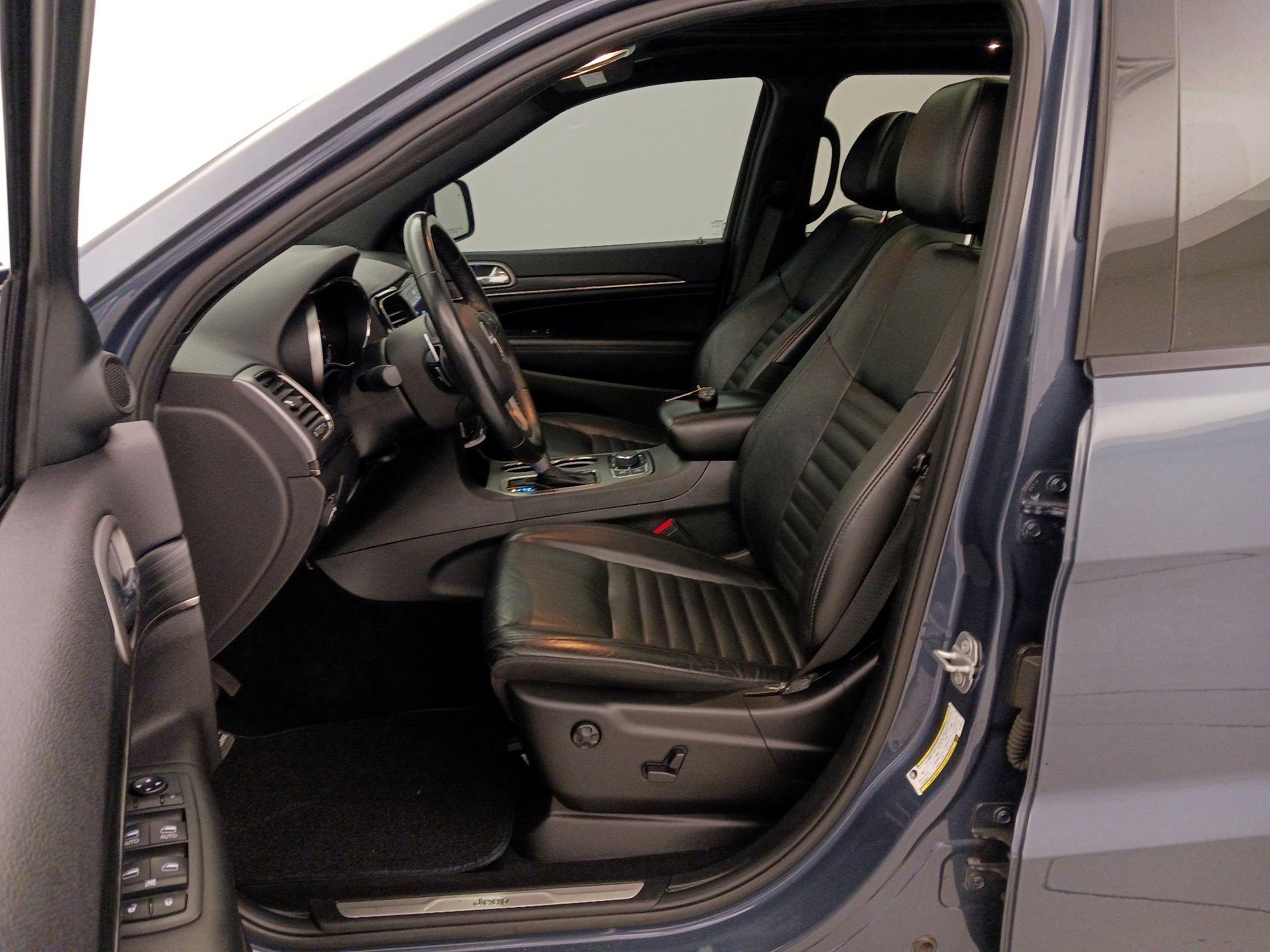 Thumbnail: 2019 Jeep Grand Cherokee - 11
