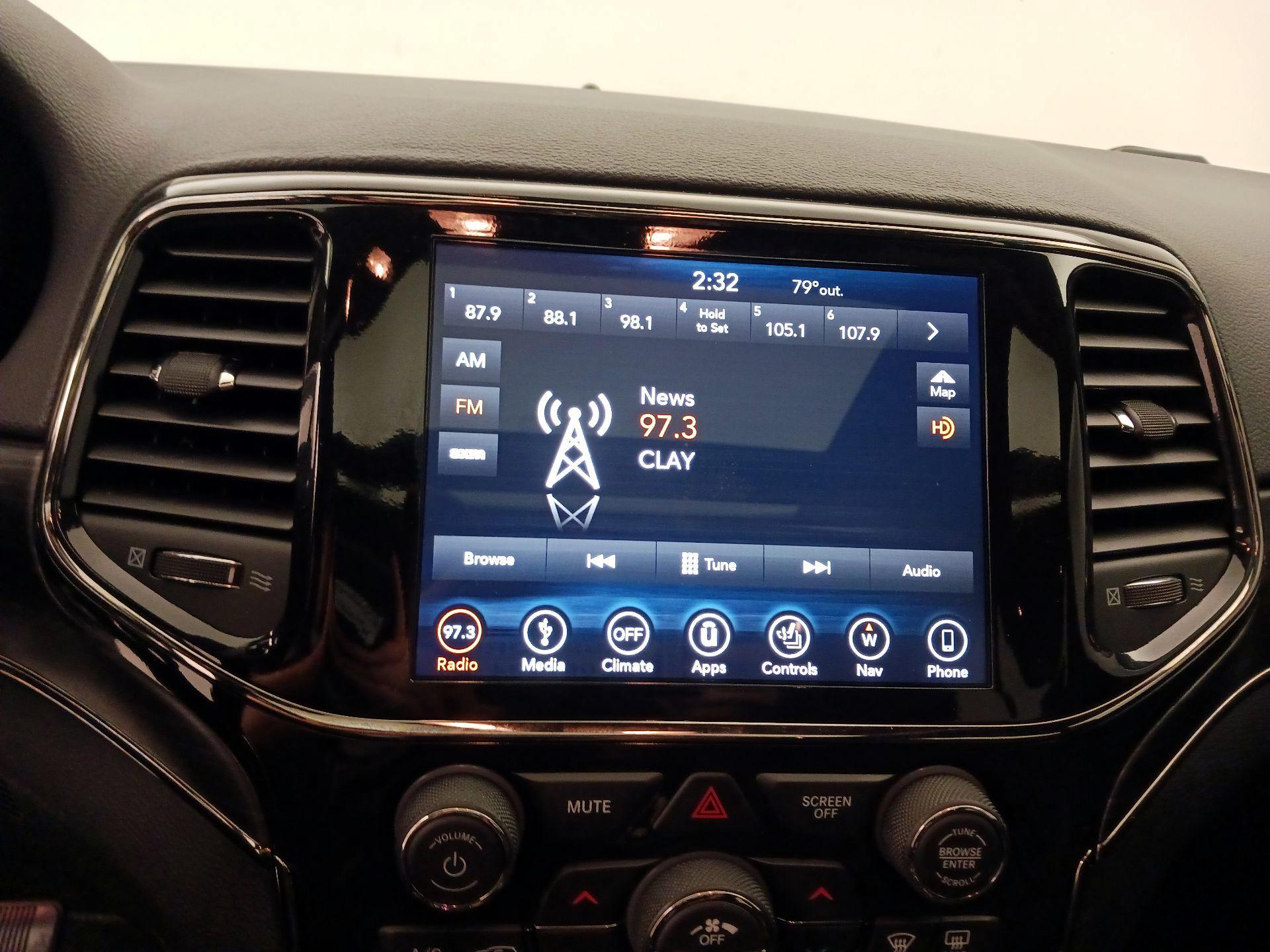 Thumbnail: 2019 Jeep Grand Cherokee - 15