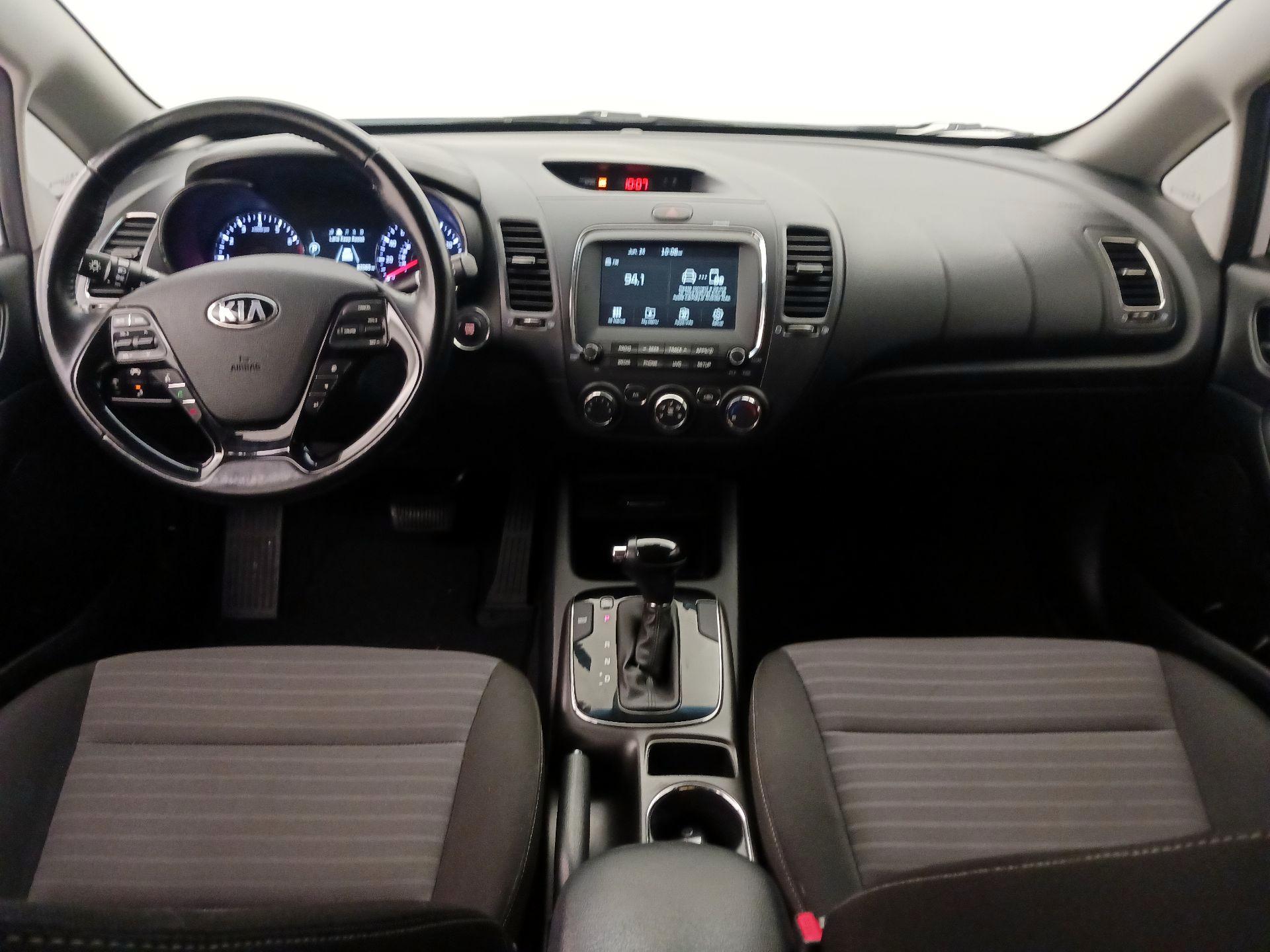 Thumbnail: 2017 Kia Forte - 9