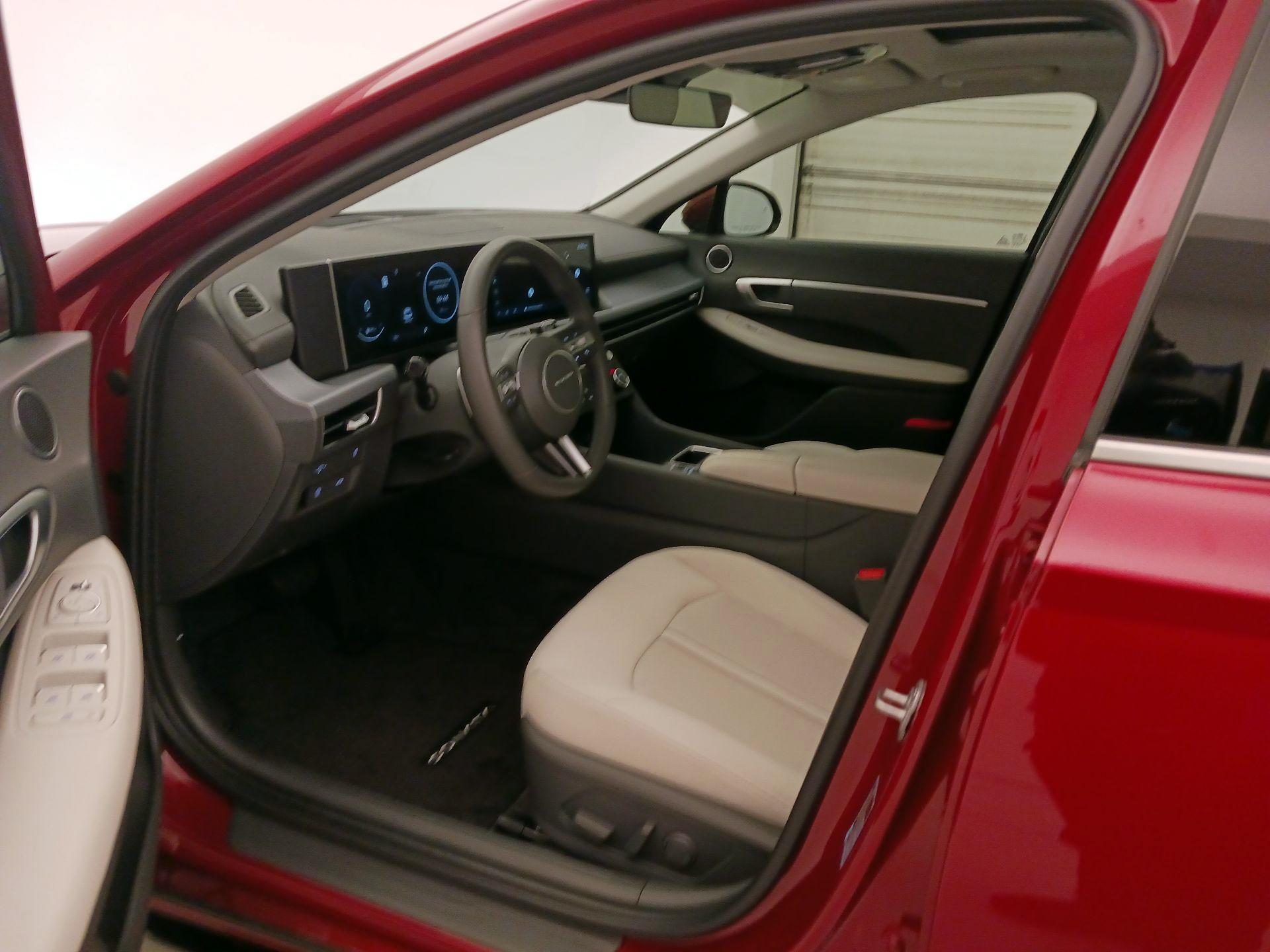 Thumbnail: 2024 Hyundai Sonata - 9