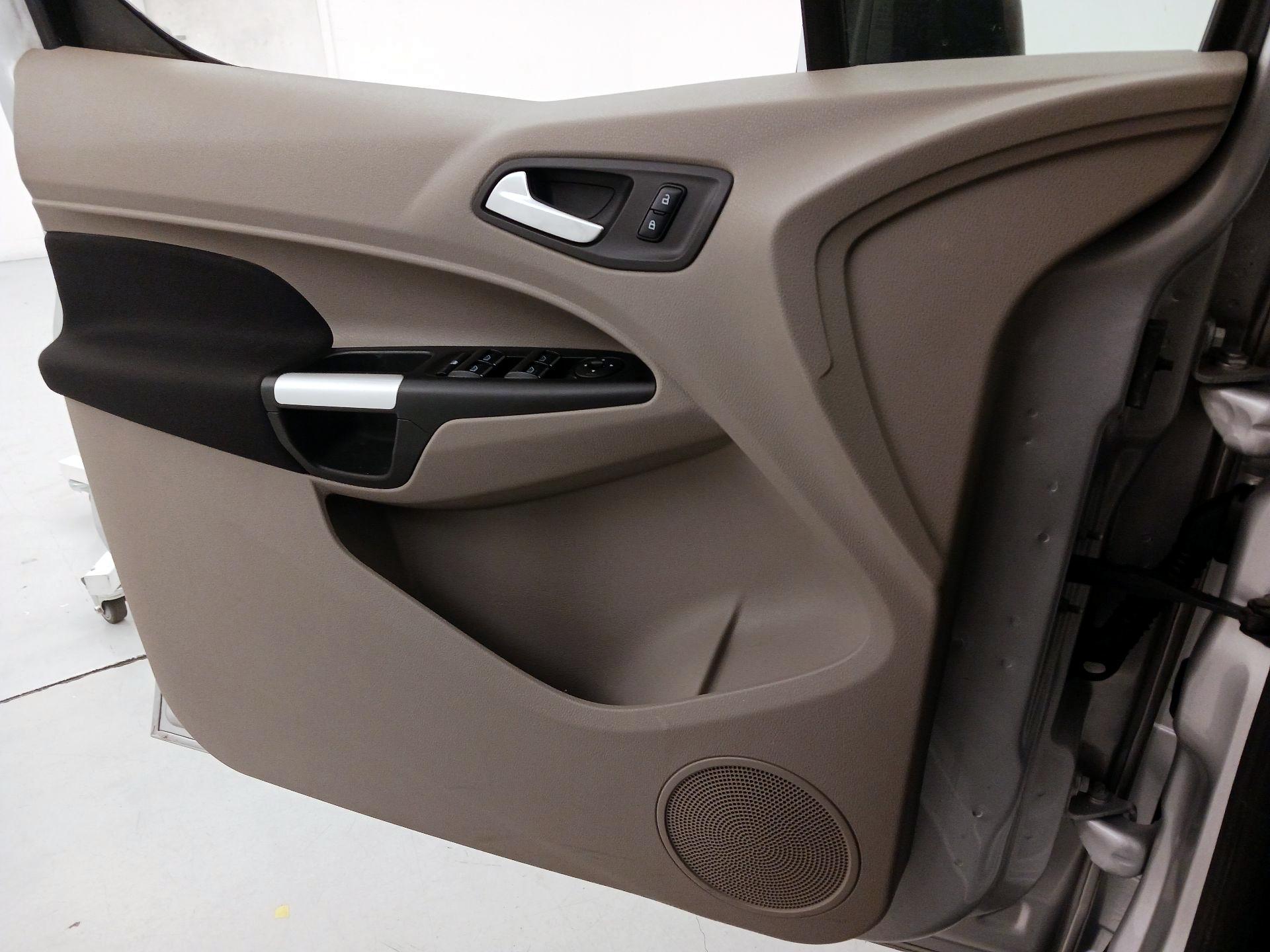 Thumbnail: 2018 Ford Transit Series - 12