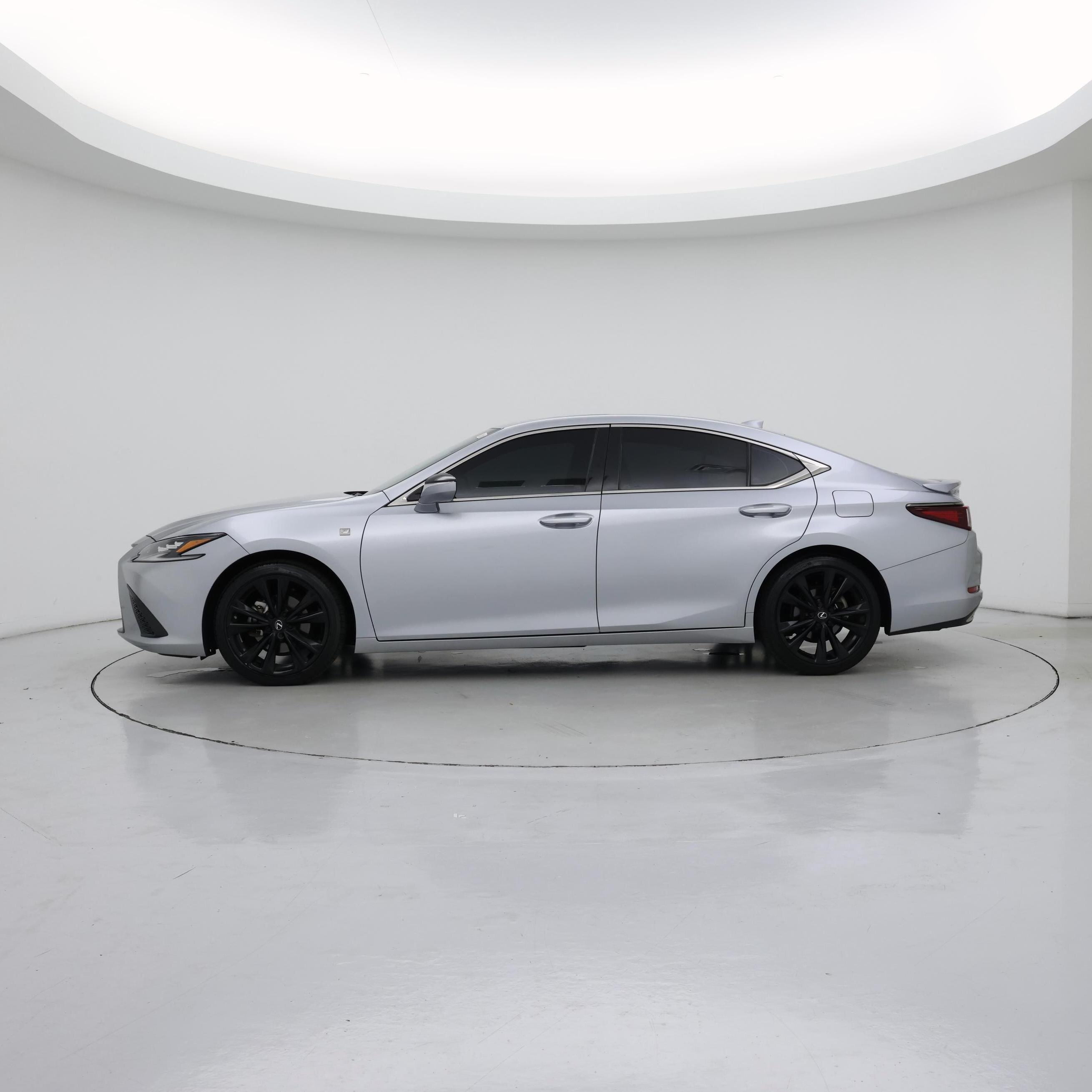 Thumbnail: 2022 Lexus ES - 3