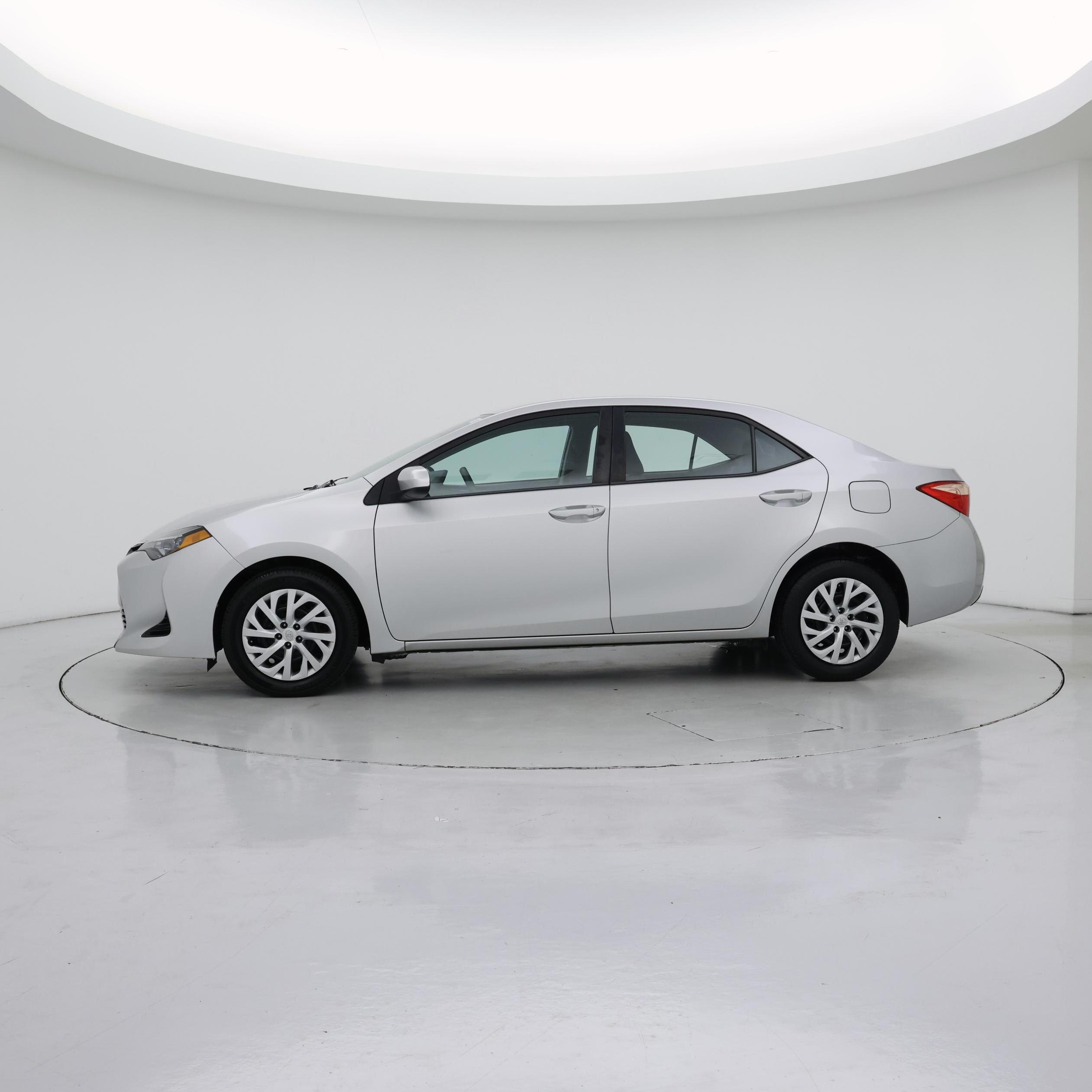 Thumbnail: 2019 Toyota Corolla - 3