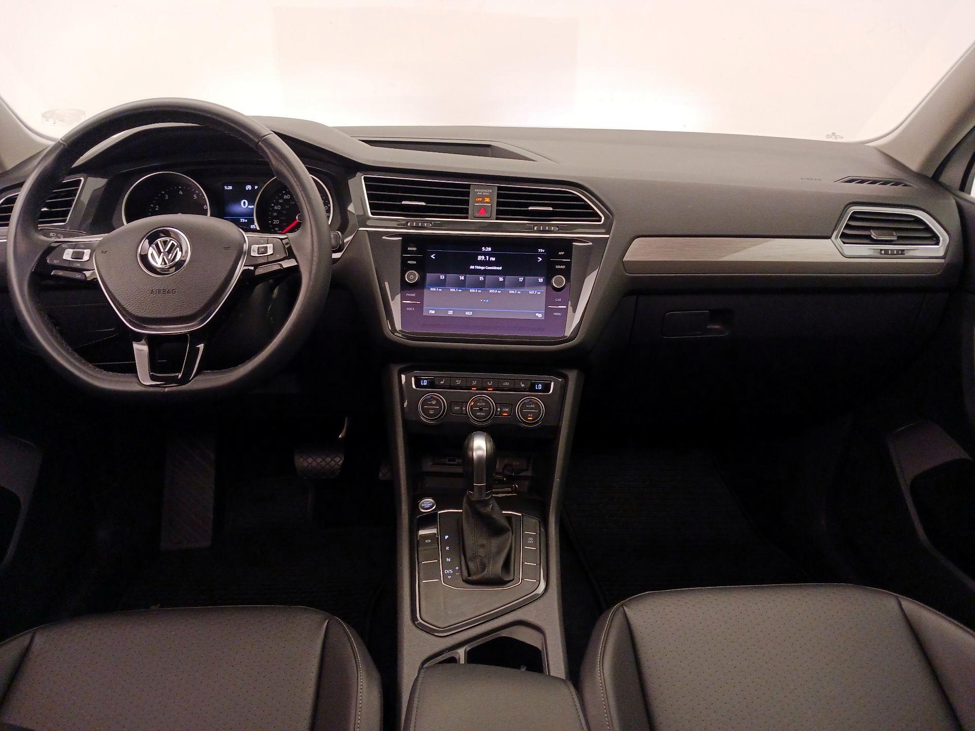 Thumbnail: 2018 Volkswagen Tiguan - 9
