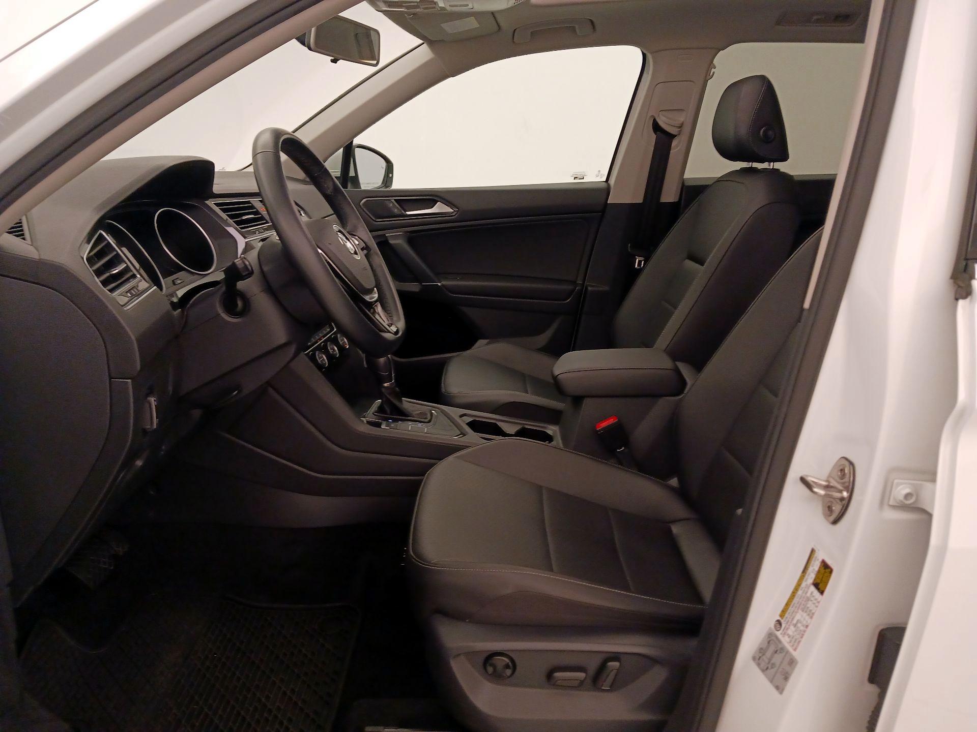 Thumbnail: 2018 Volkswagen Tiguan - 11