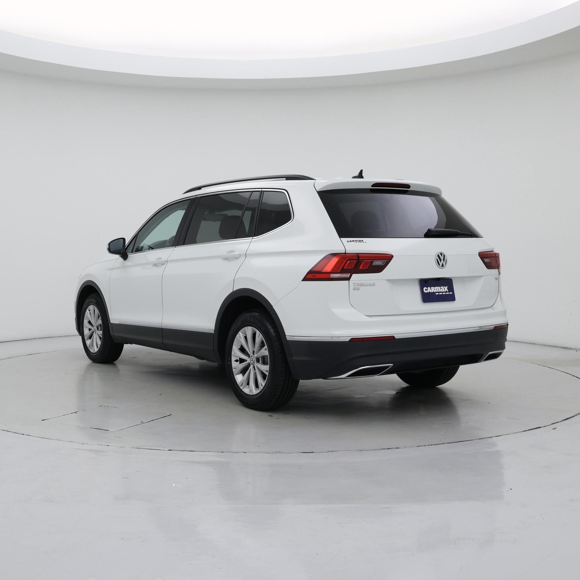Thumbnail: 2018 Volkswagen Tiguan - 2