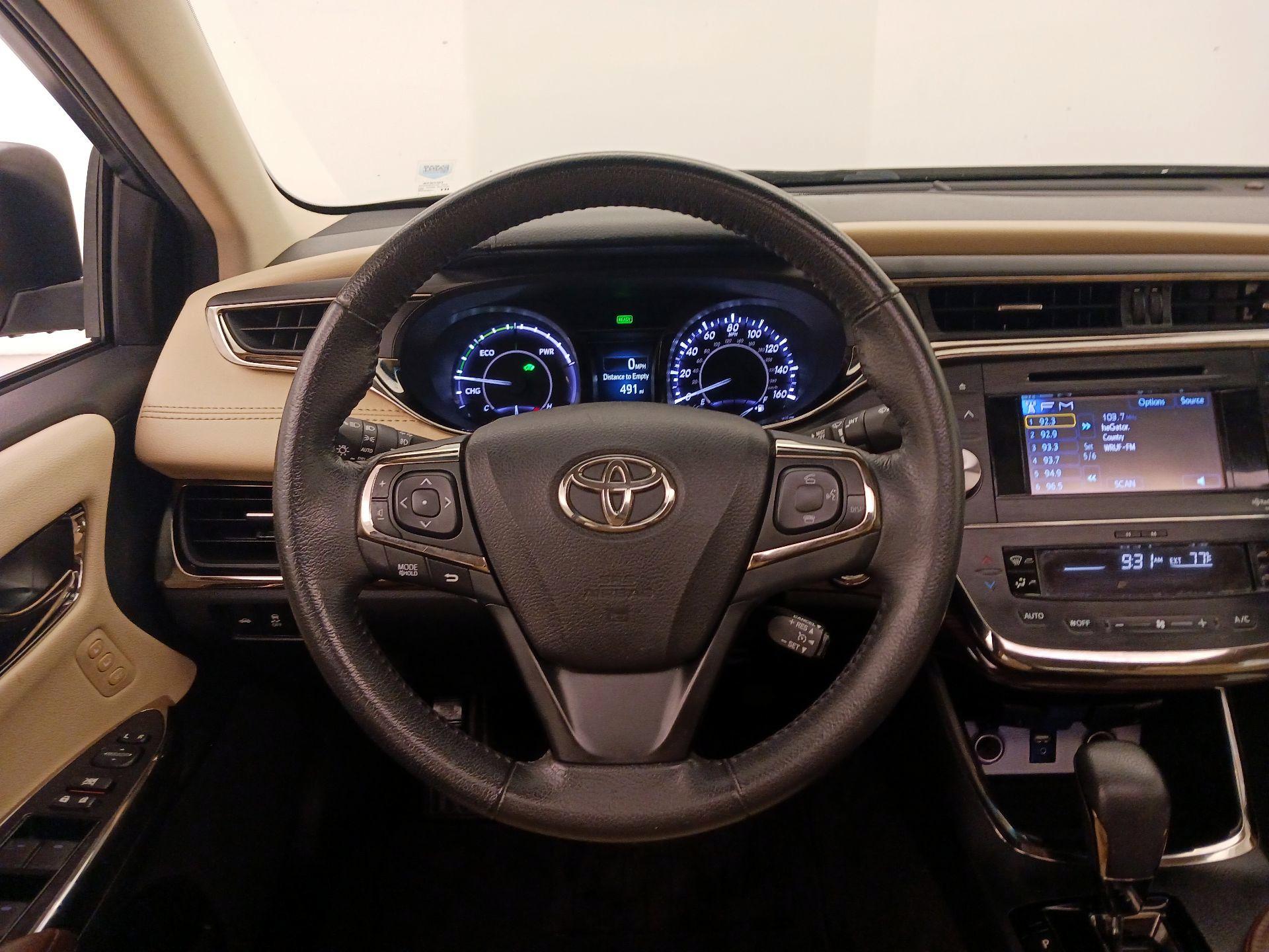 Thumbnail: 2014 Toyota Avalon - 10