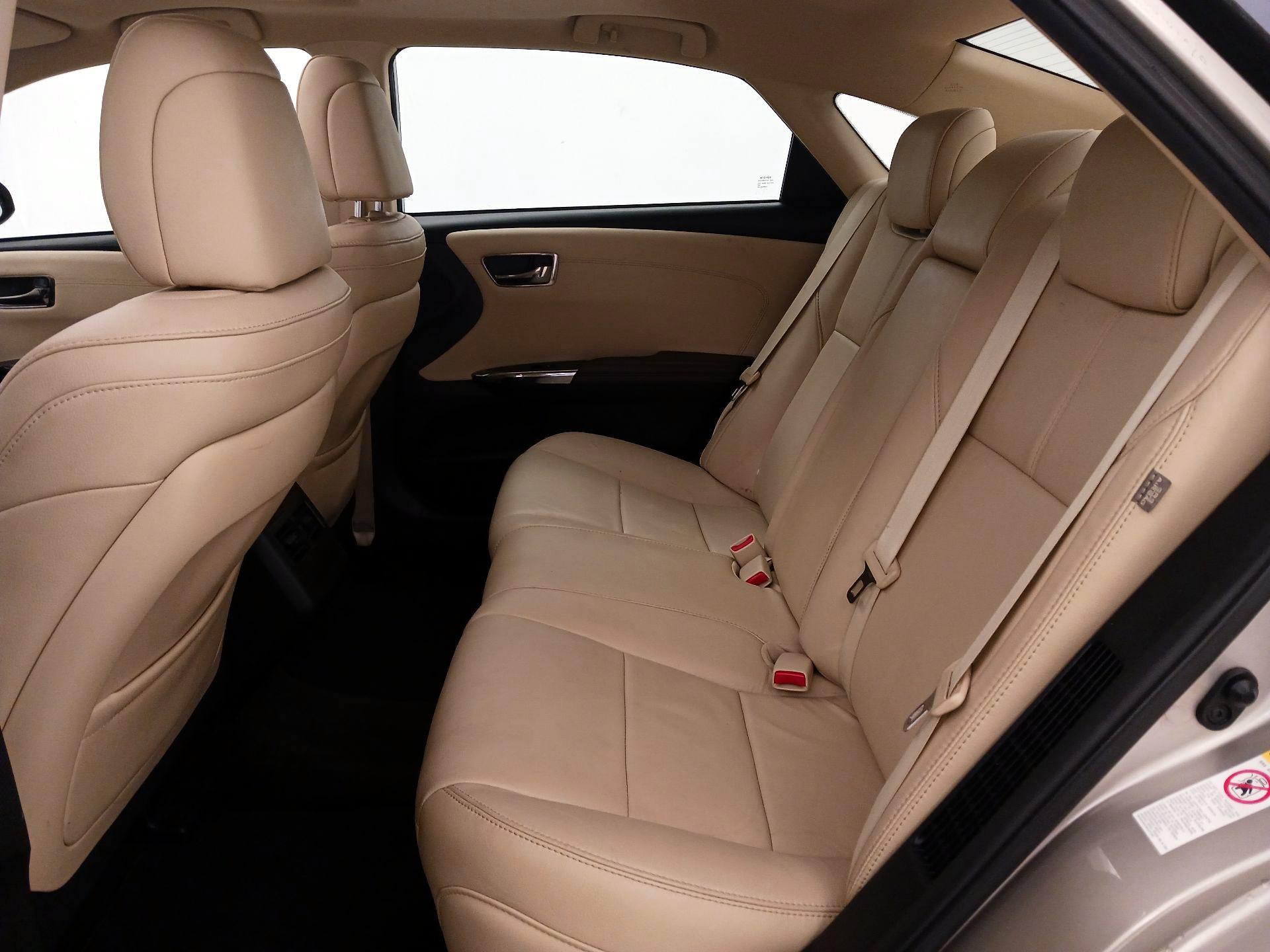 Thumbnail: 2014 Toyota Avalon - 20