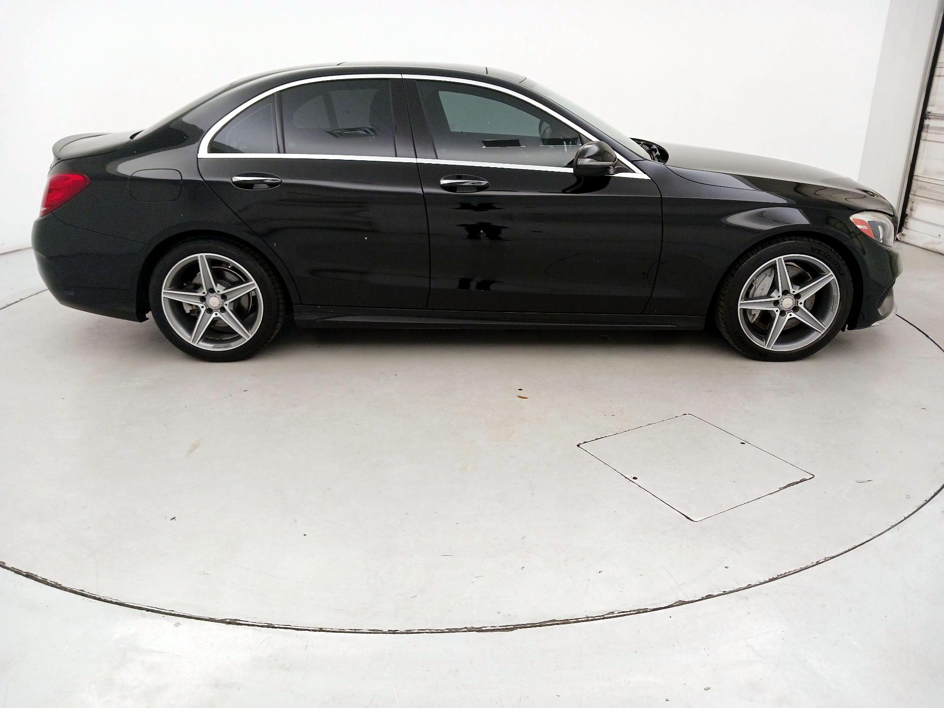 Thumbnail: 2016 Mercedes-Benz C-Class - 4