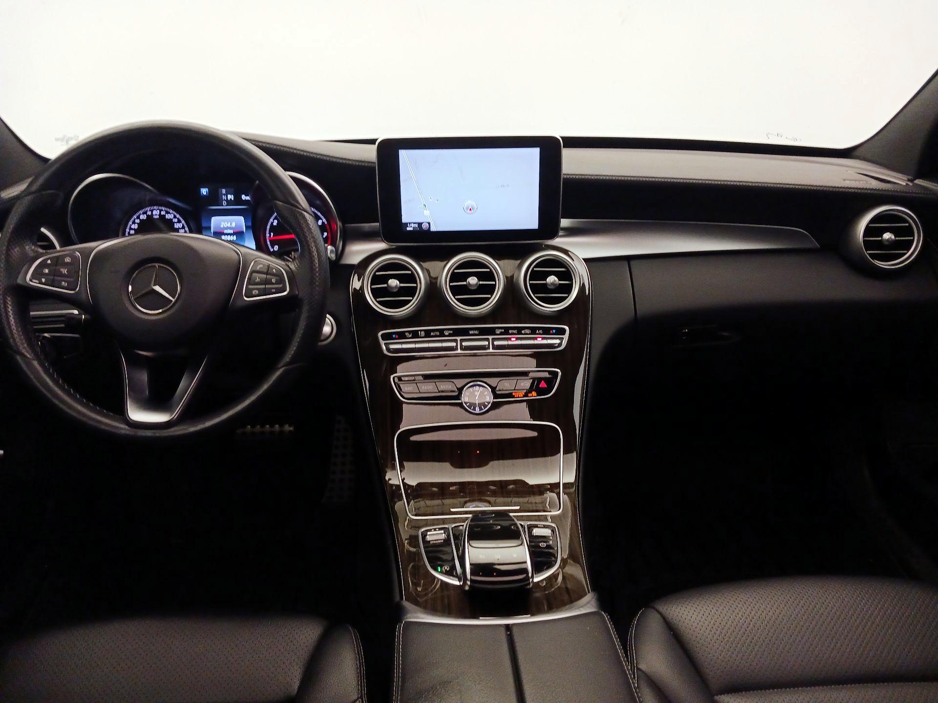 Thumbnail: 2016 Mercedes-Benz C-Class - 8