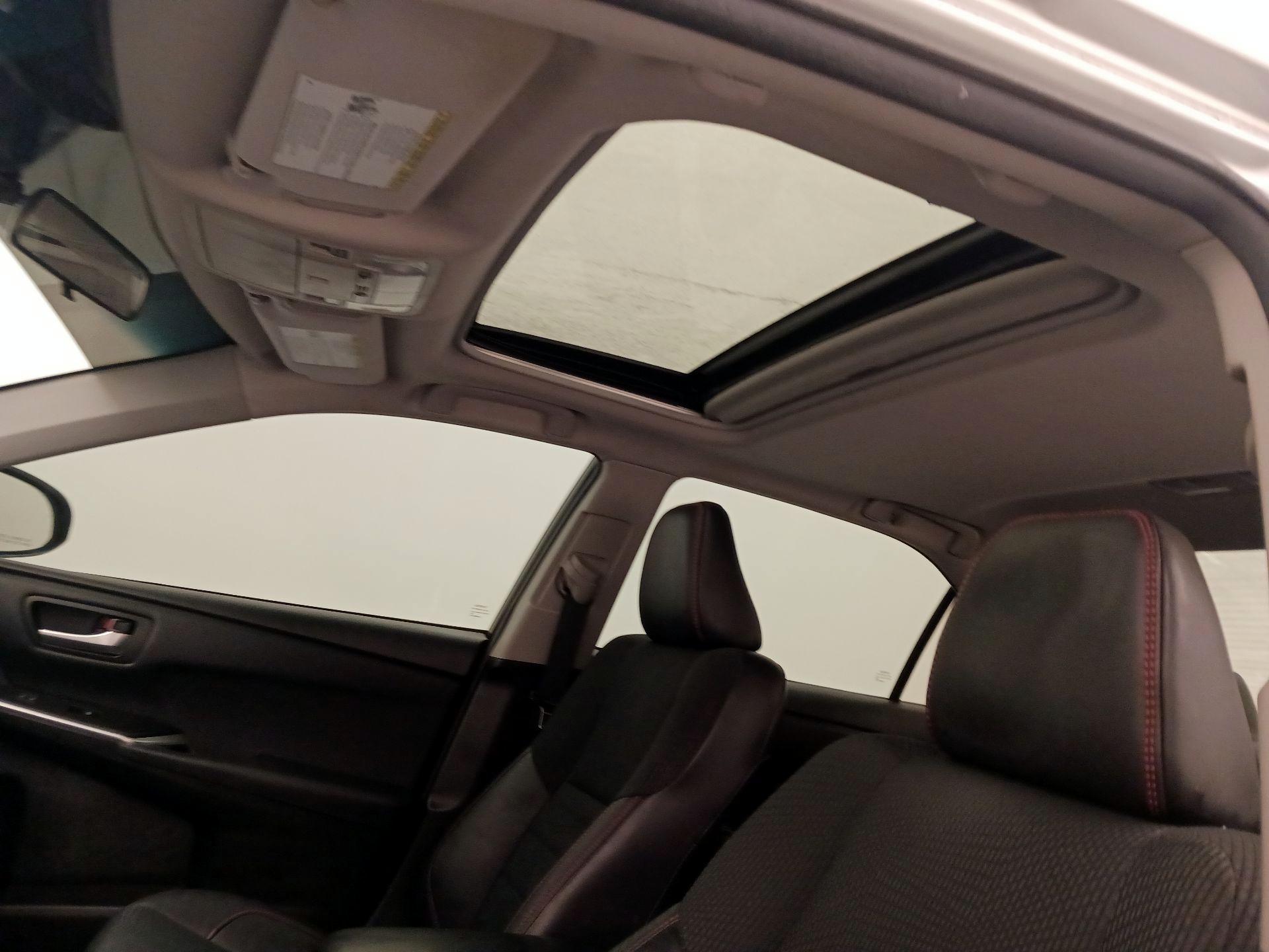 Thumbnail: 2017 Toyota Camry - 19