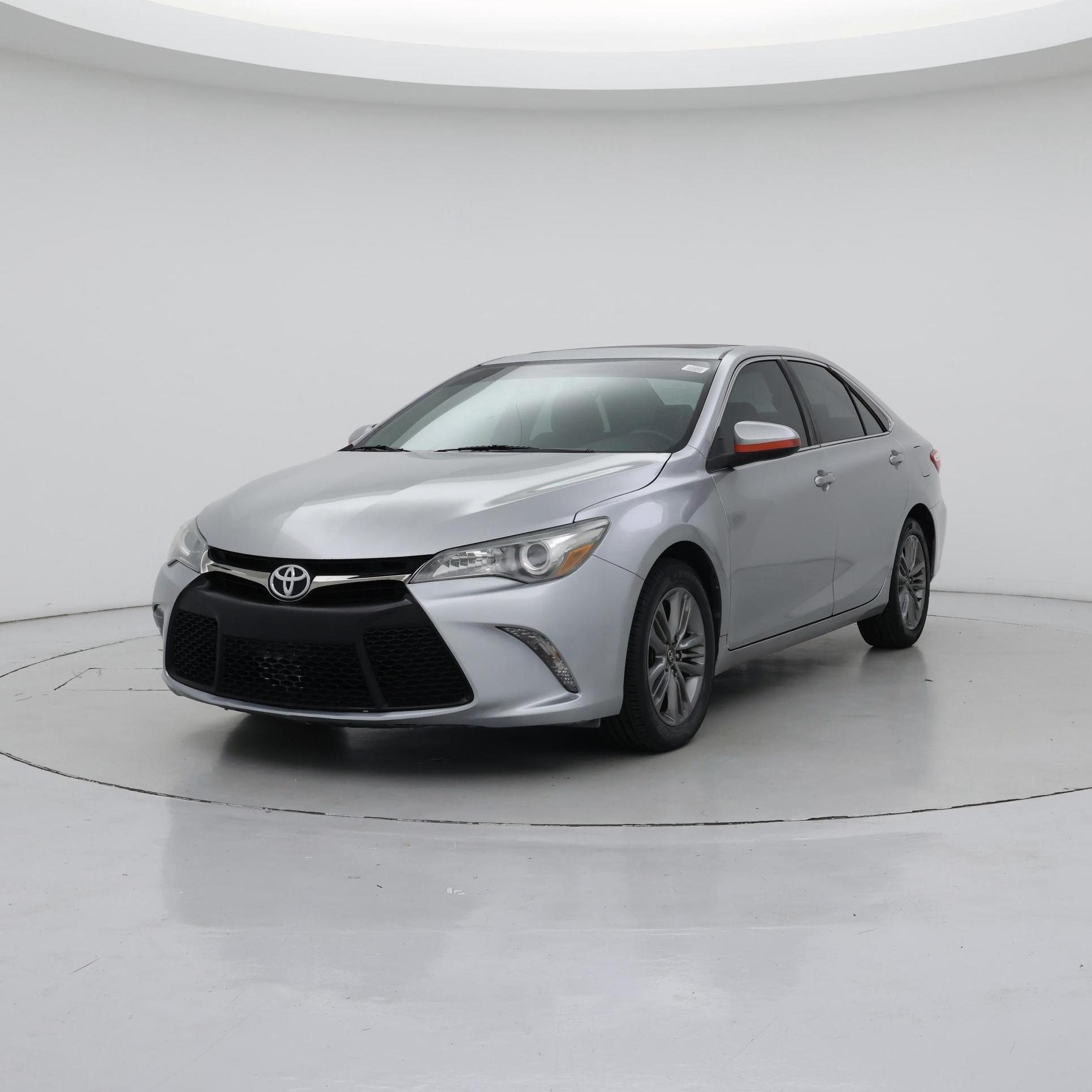 Thumbnail: 2017 Toyota Camry - 4