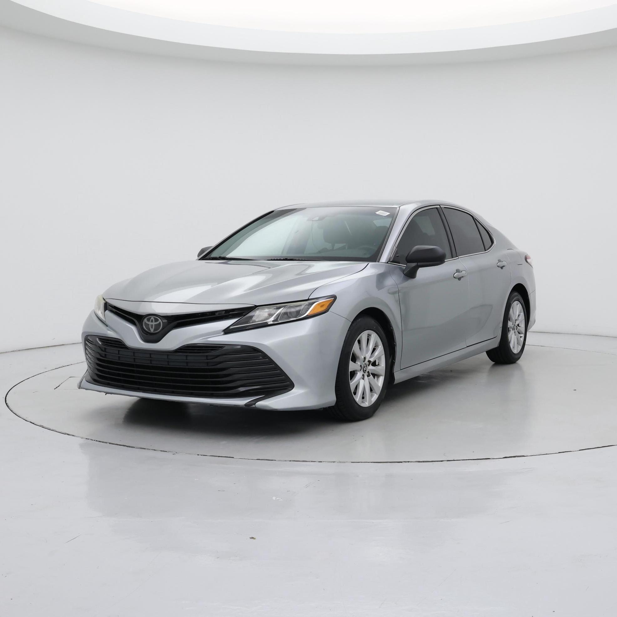 Thumbnail: 2019 Toyota Camry - 4