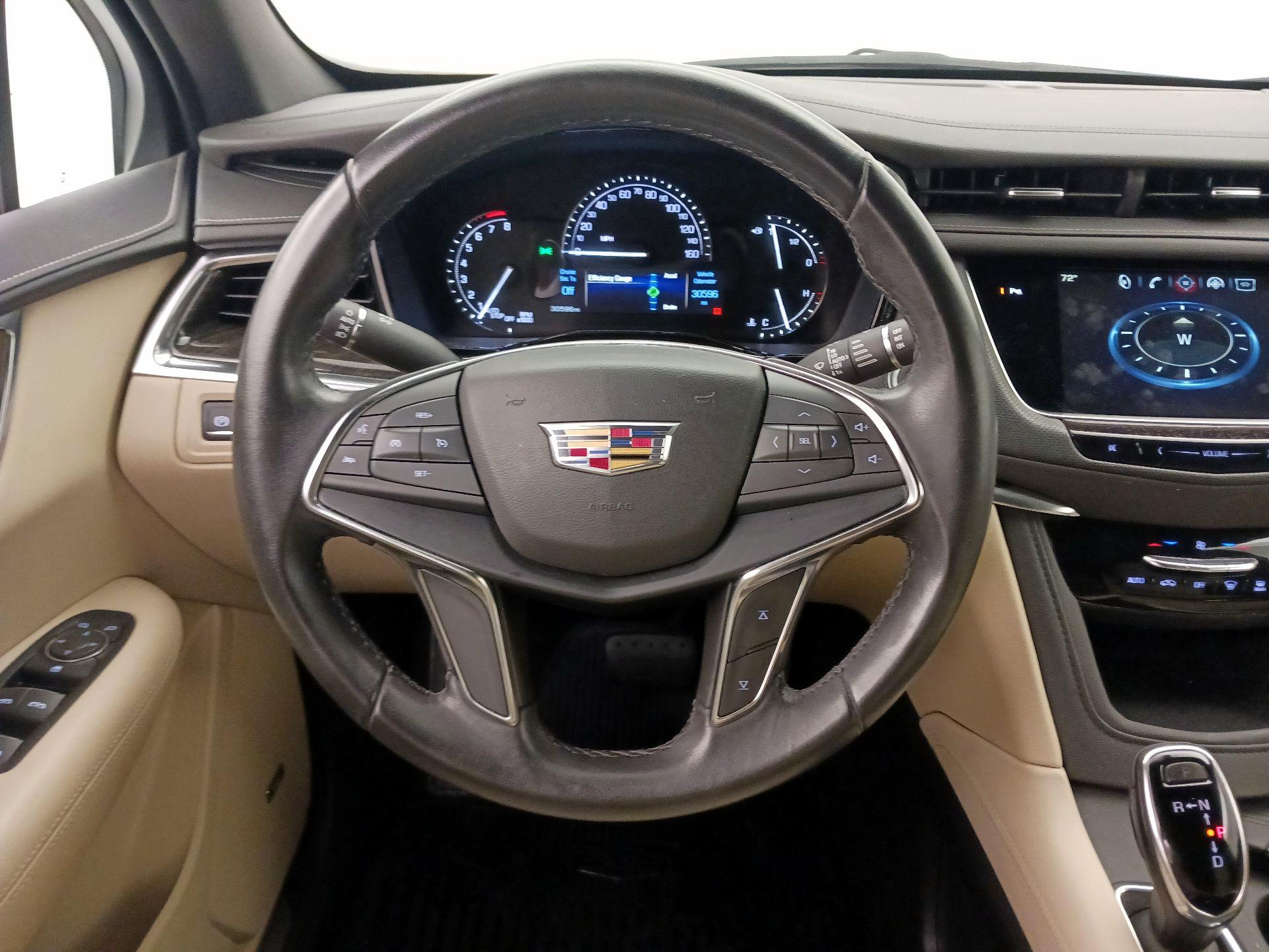 Thumbnail: 2019 Cadillac XT5 - 10
