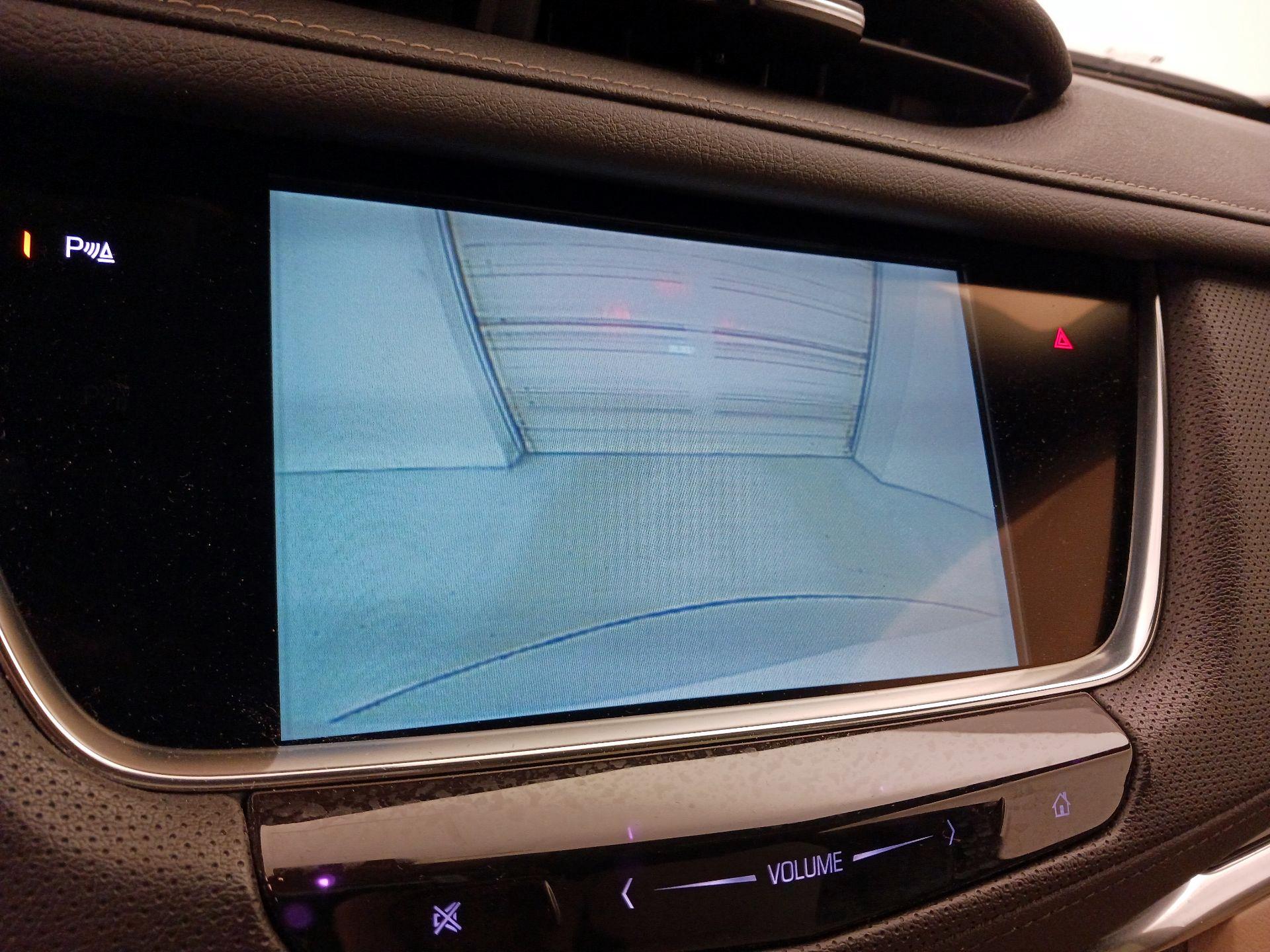Thumbnail: 2019 Cadillac XT5 - 14