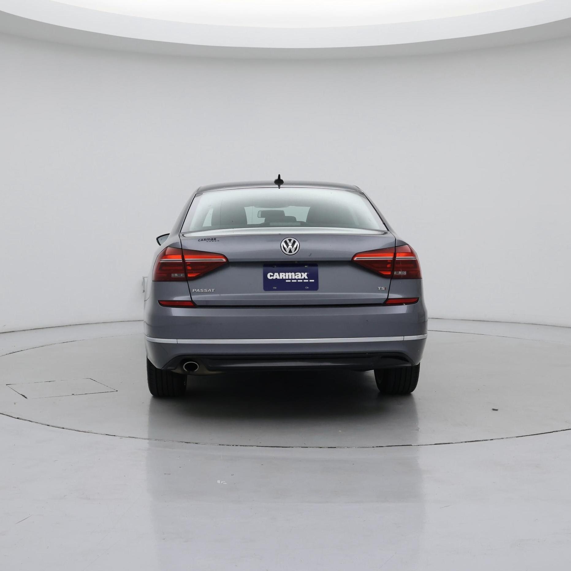 Thumbnail: 2018 Volkswagen Passat - 6