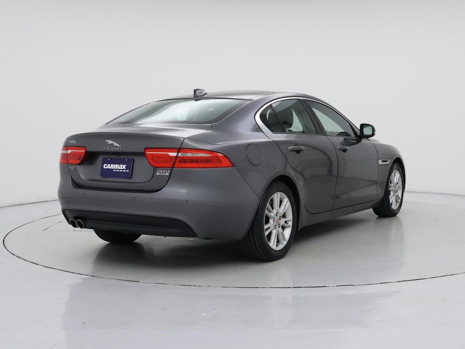 2017 Jaguar XE Premium - Photo 9
