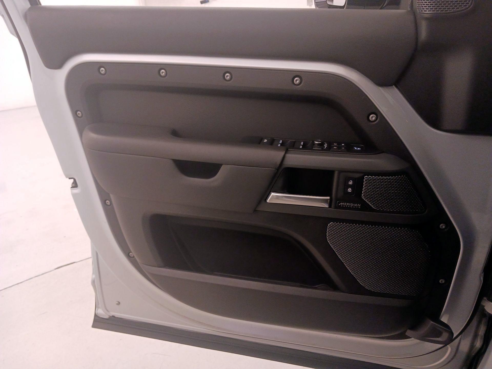 Thumbnail: 2023 Land Rover Defender - 12