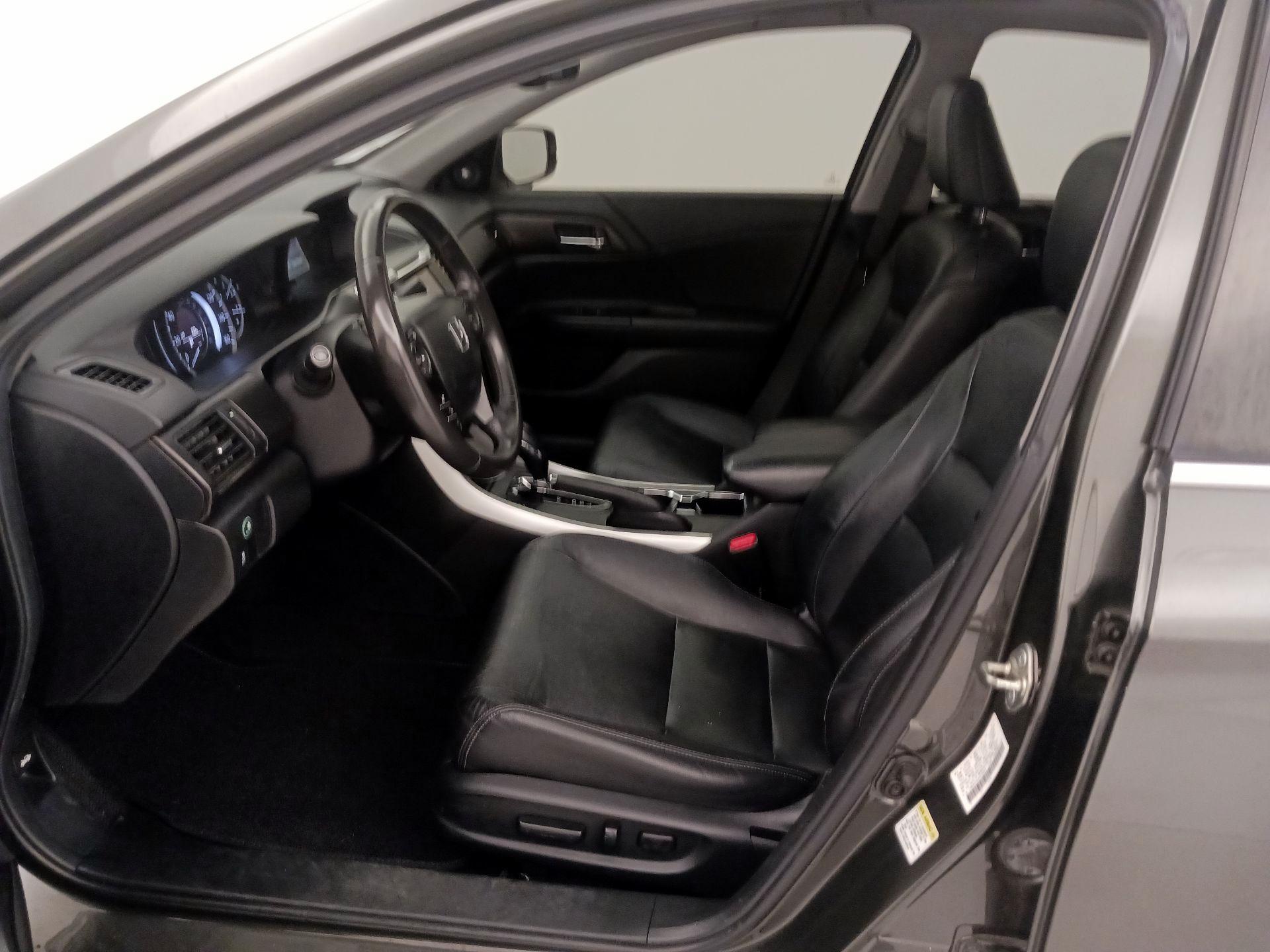 Thumbnail: 2015 Honda Accord - 11