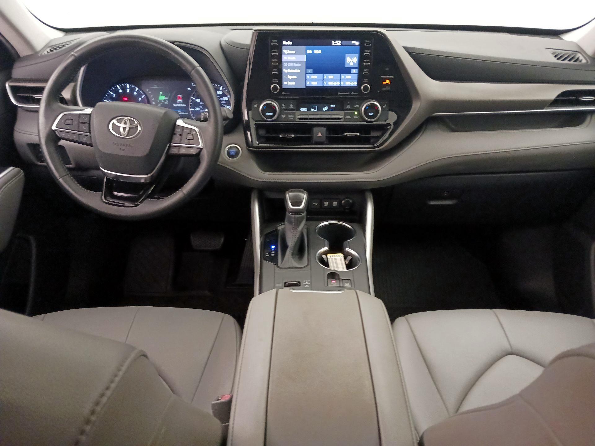Thumbnail: 2020 Toyota Highlander - 9