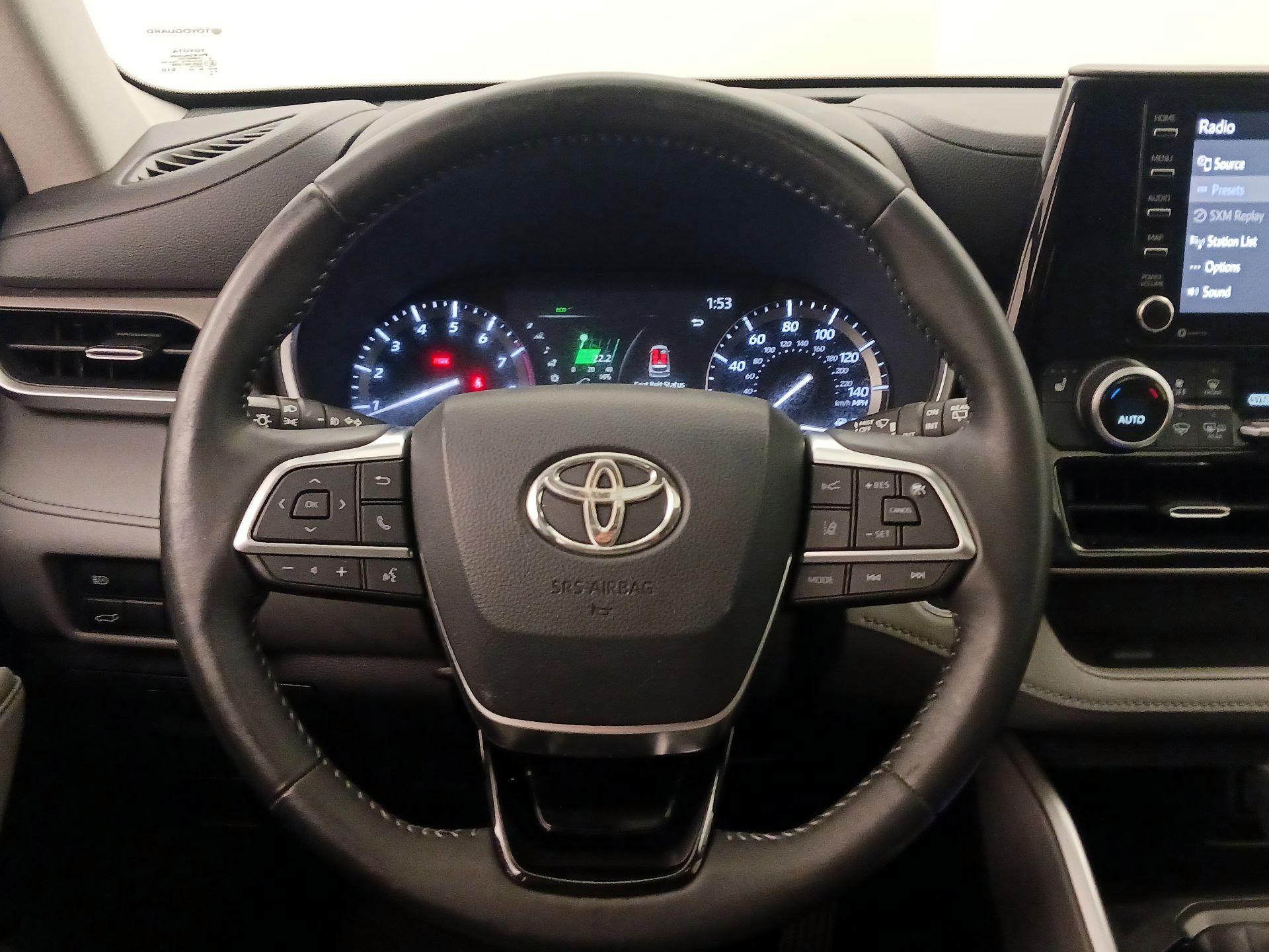 Thumbnail: 2020 Toyota Highlander - 10