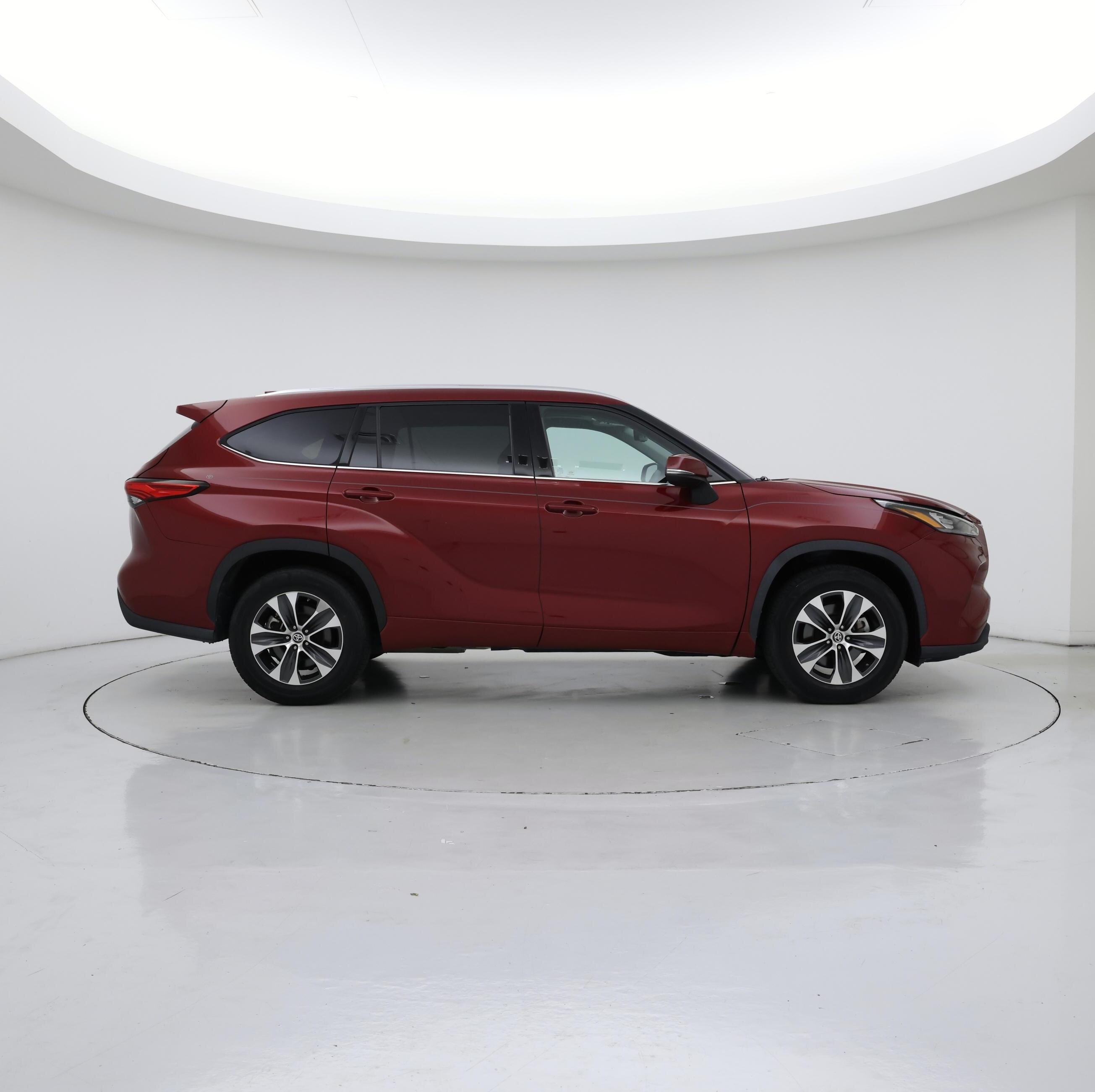Thumbnail: 2020 Toyota Highlander - 7