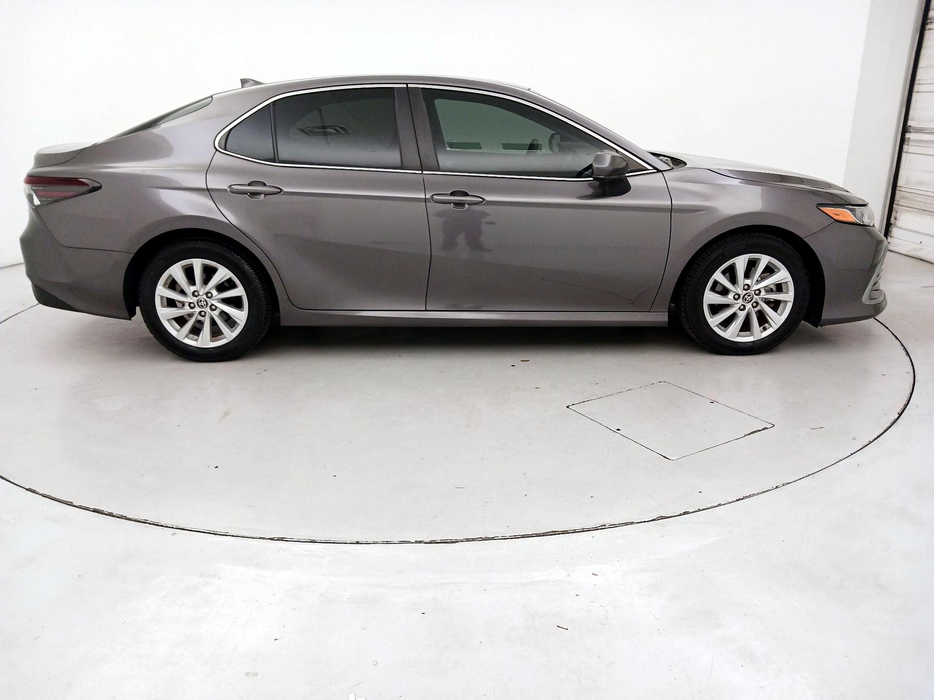 Thumbnail: 2021 Toyota Camry - 4