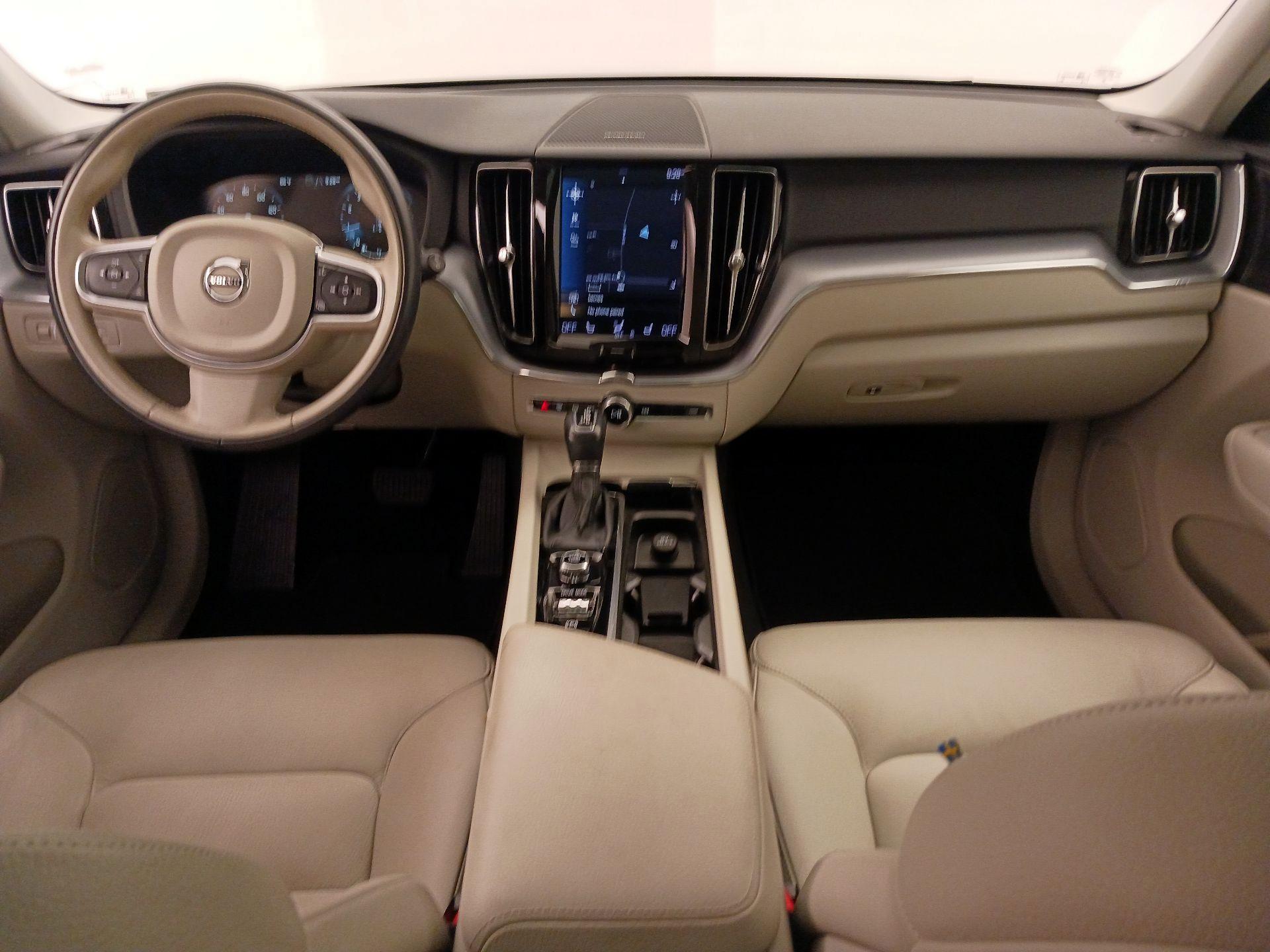 Thumbnail: 2020 Volvo XC60 - 9