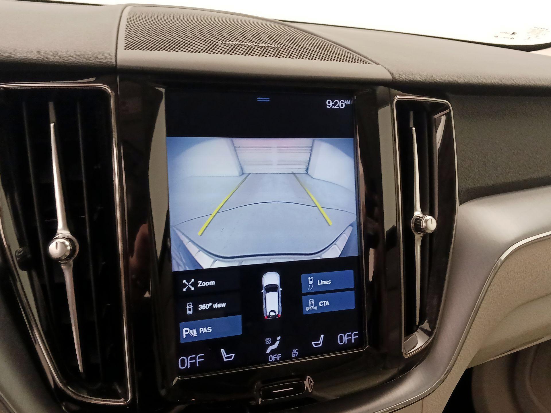 Thumbnail: 2020 Volvo XC60 - 15